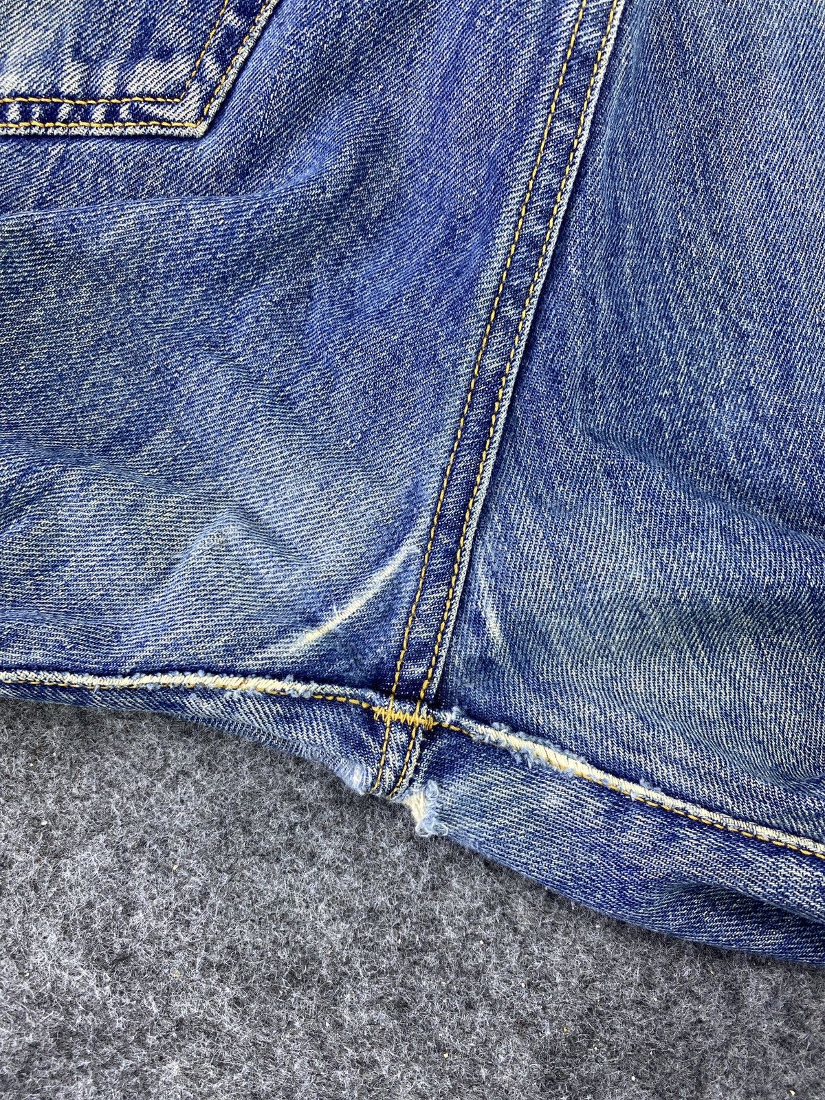 Jean × Levi's × Vintage VINTAGE LEVIS 501 BLUE WASH JEANS - J625 Size US 34 / EU 50 - 11 Thumbnail