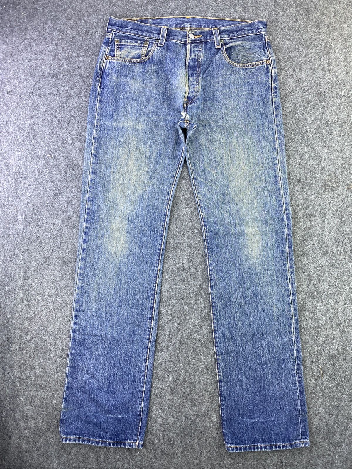Jean × Levi's × Vintage VINTAGE LEVIS 501 BLUE WASH JEANS - J625 Size US 34 / EU 50 - 1 Thumbnail