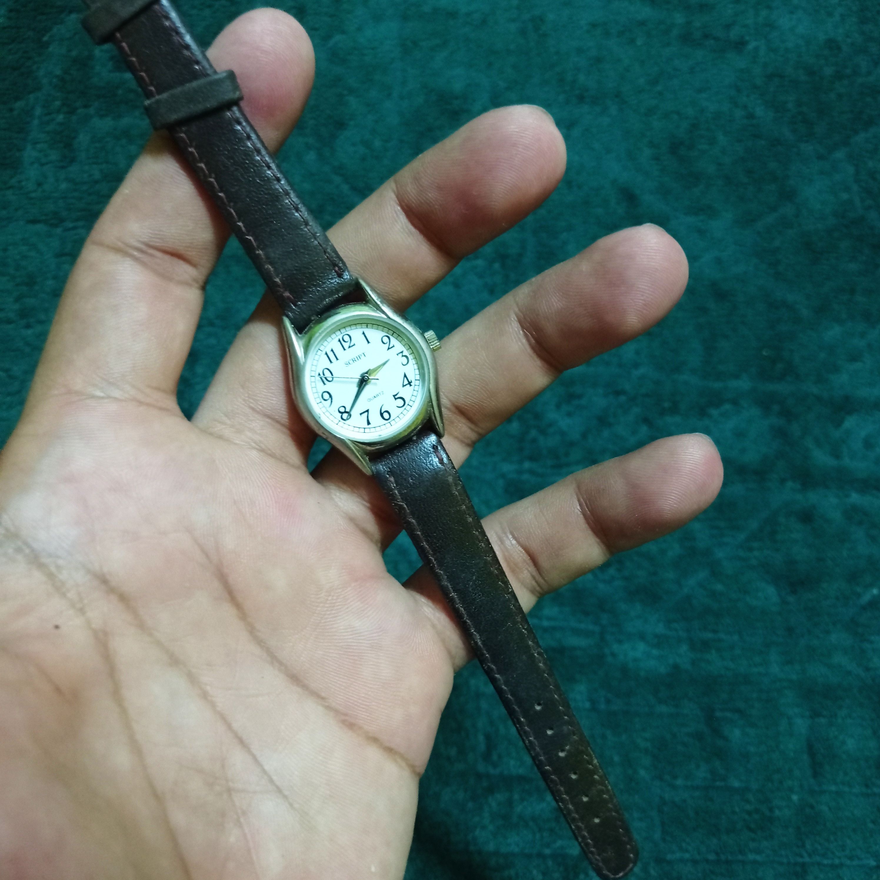 Vintage Retro SCRIPT Ladies Watch ❌ Japanese Watch Size ONE SIZE - 5 Thumbnail