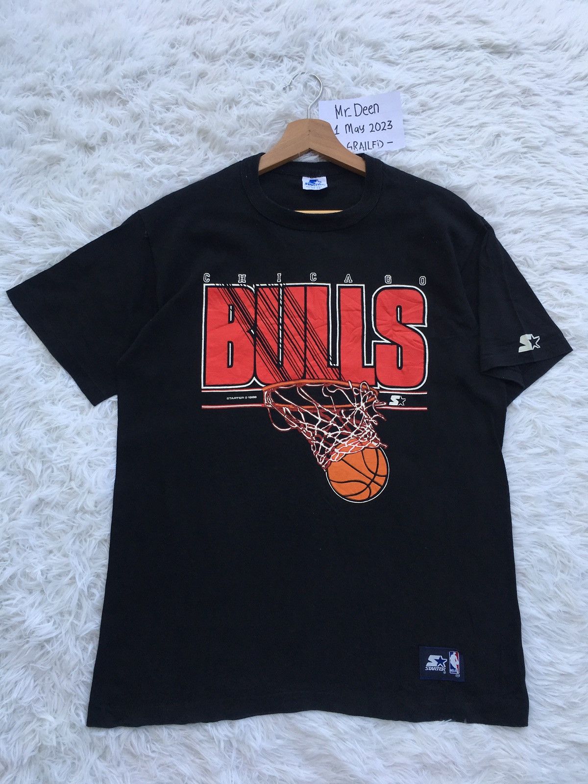 NBA Rare Vintage Chicago Bulls NBA Tshirt Size US M / EU 48-50 / 2 - 1 Thumbnail