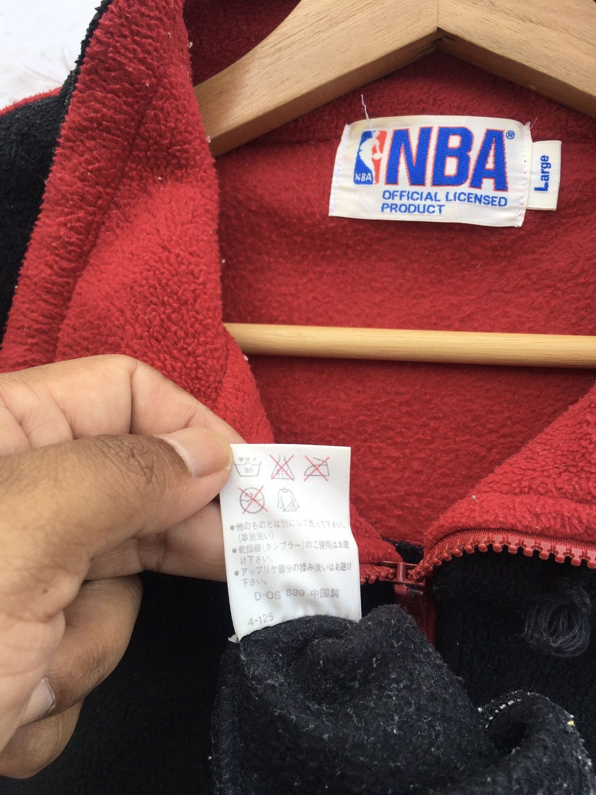 NBA Vintage Chicago Bulls NBA Sweater Size US L / EU 52-54 / 3 - 20 Thumbnail