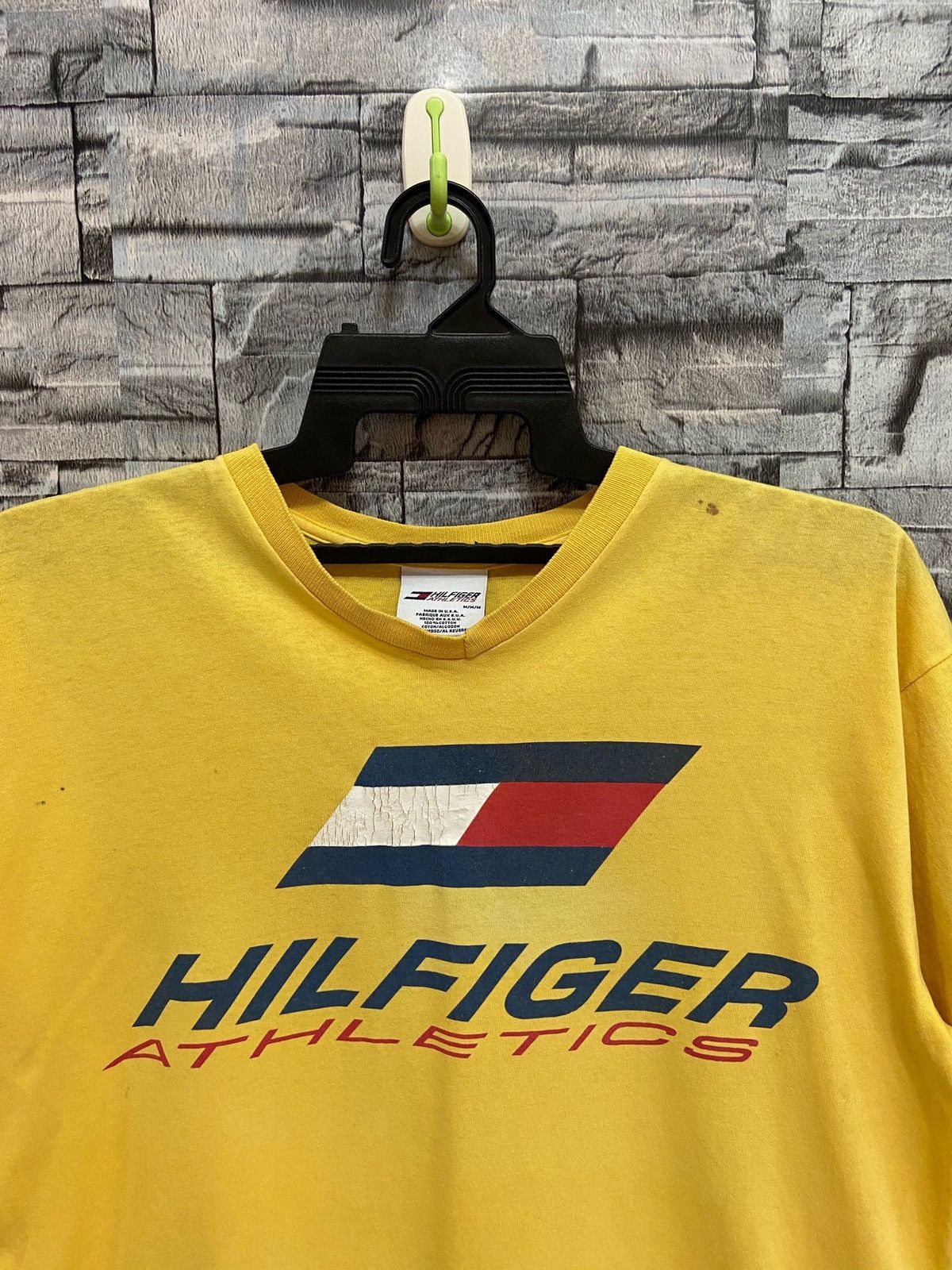 Tommy Hilfiger Vintage Tommy Hilfiger t shirt big logo Size US M / EU 48-50 / 2 - 3 Thumbnail
