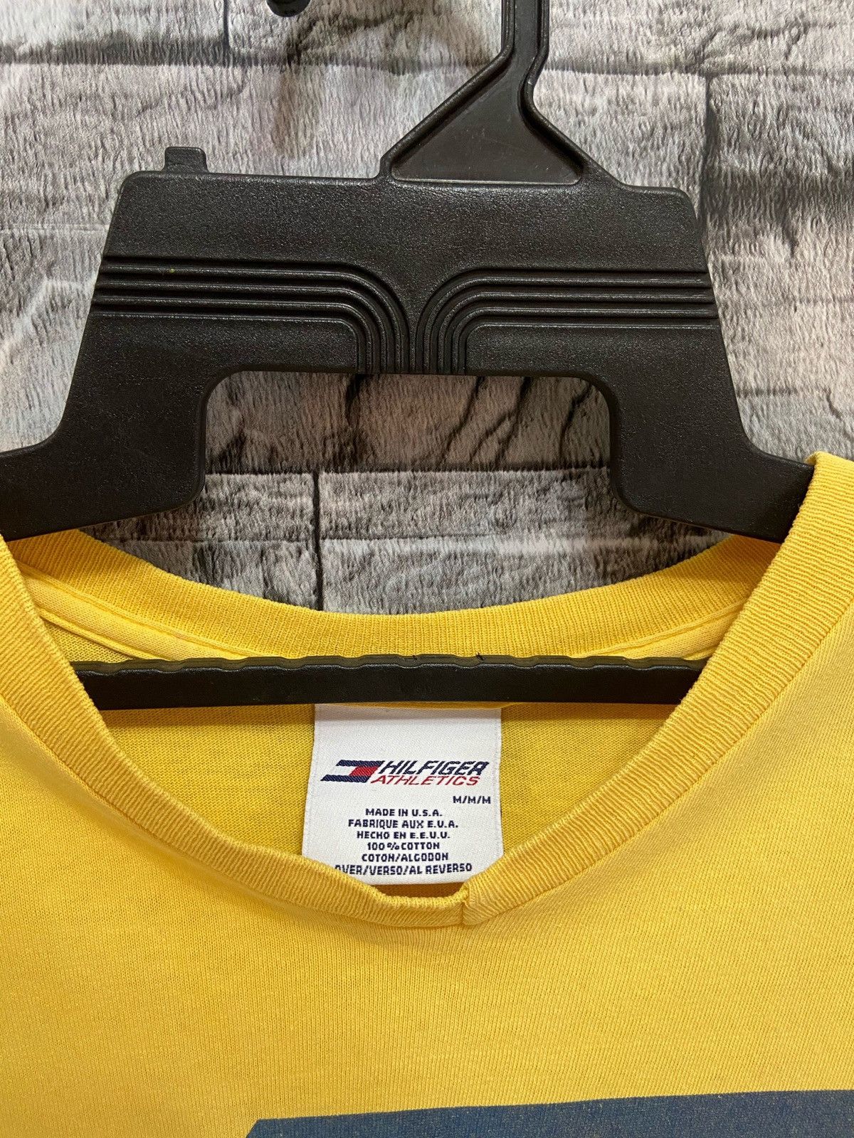Tommy Hilfiger Vintage Tommy Hilfiger t shirt big logo Size US M / EU 48-50 / 2 - 5 Thumbnail
