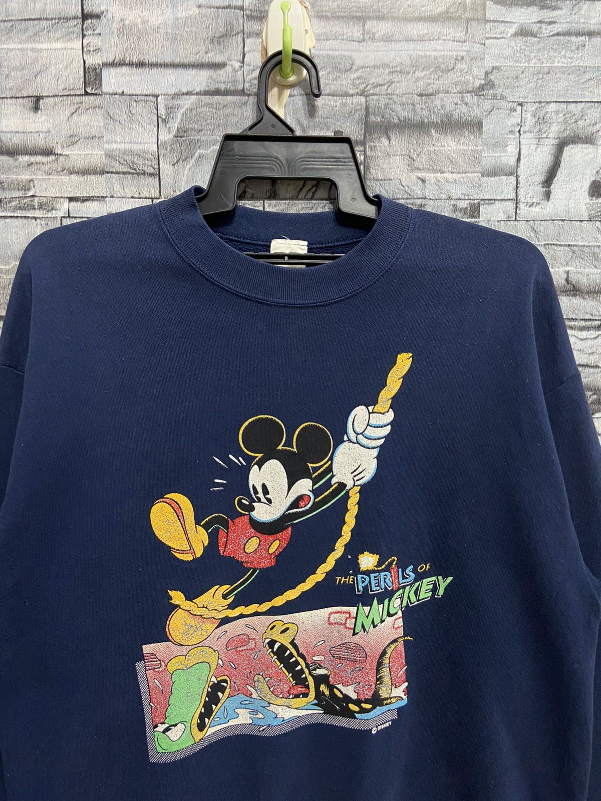 Mickey Mouse Vintage Mickey Mouse sweatshirt big cartoon Size US L / EU 52-54 / 3 - 2 Thumbnail