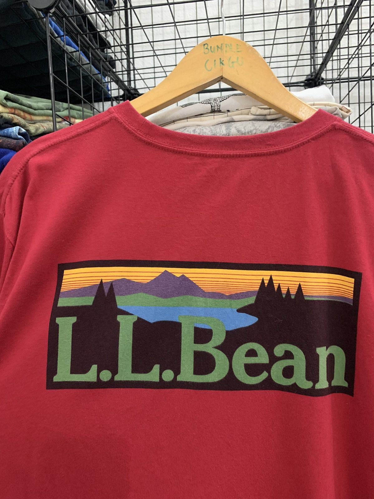 L.L. Bean L.L BEAN BIG LOGO T-SHIRT Size US XL / EU 56 / 4 - 3 Thumbnail