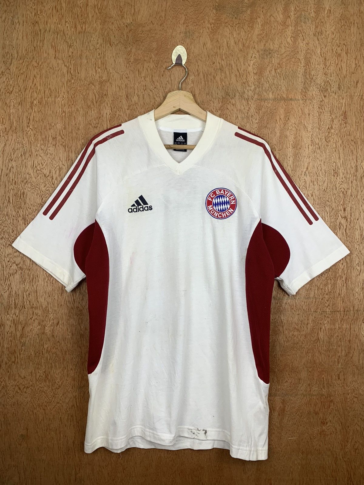 Vintage Adidas x Bayern Munich FC Tshirt