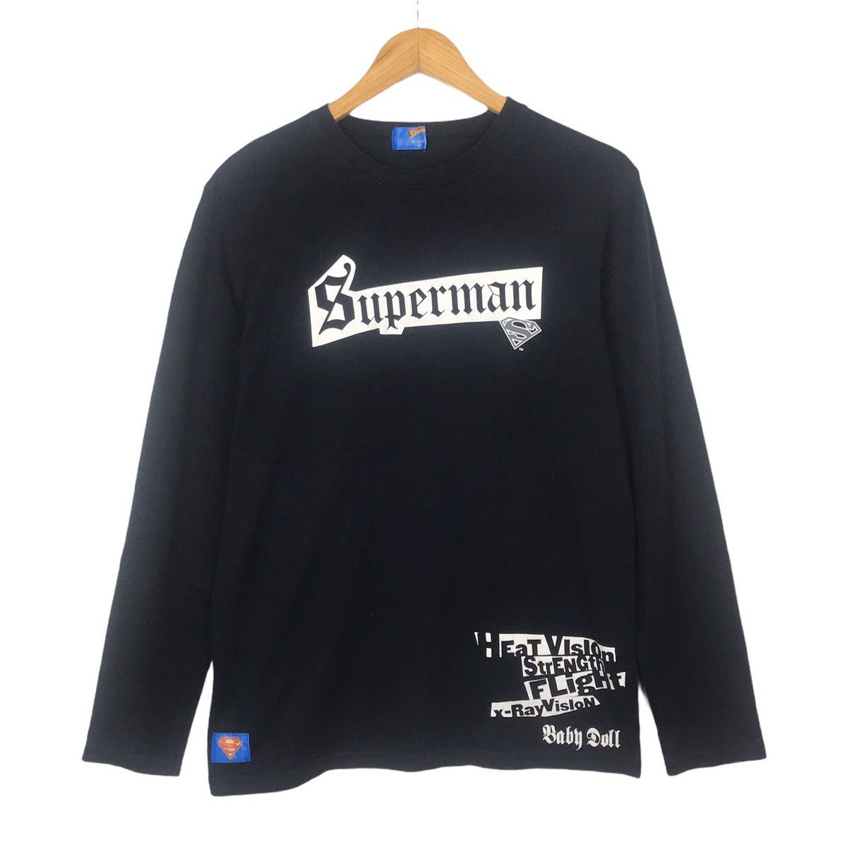 Vintage 90’s ‘every girl loves a superhero’ baby tee 💗