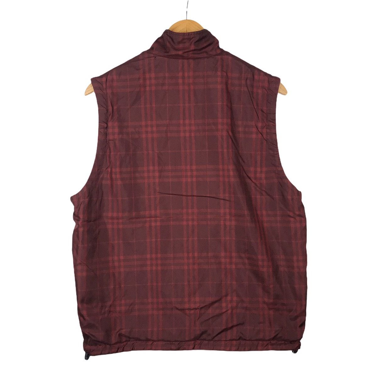 Burberry Burberry Reversible Red Nova Check Vest Size US M / EU 48-50 / 2 - 2 Thumbnail