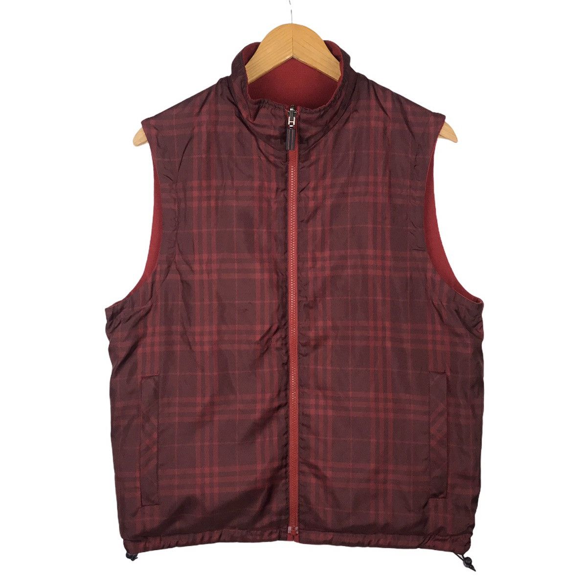 Burberry Burberry Reversible Red Nova Check Vest Size US M / EU 48-50 / 2 - 1 Thumbnail