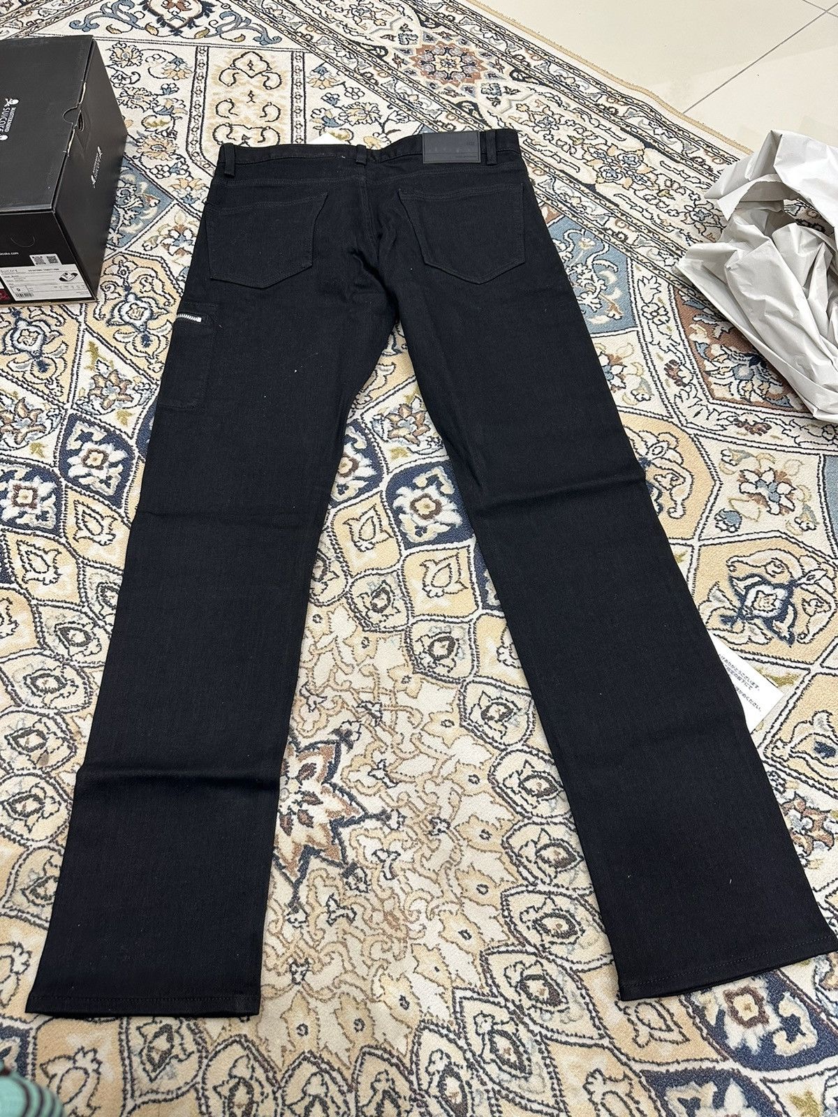 Undercover × Uniqlo Undercover x Uniqlo (UU) Size US 31 - 7 Thumbnail