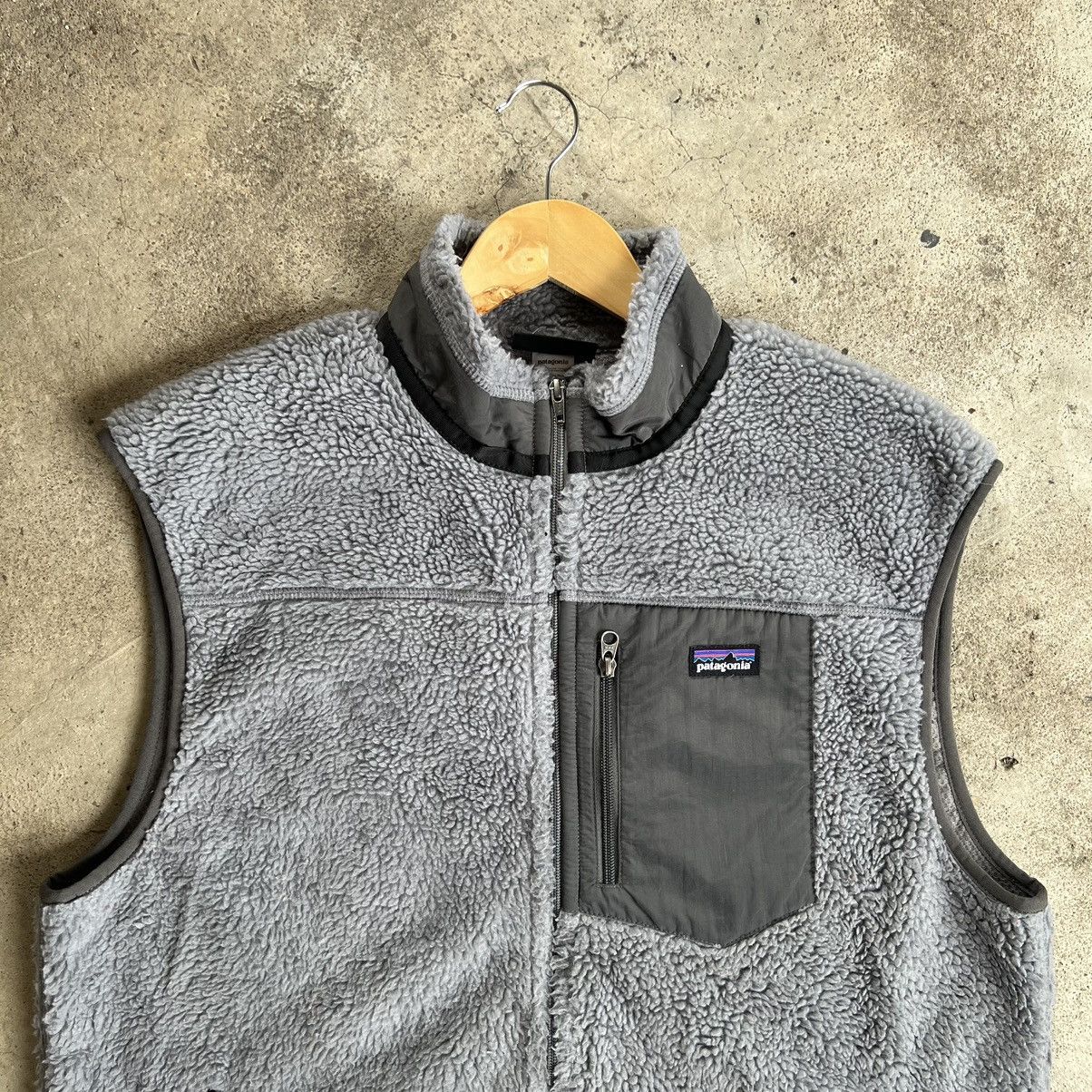 Patagonia × Vintage Vintage Patagonia Bulky Fleece Vest Deep Pile Fleece Vest Size US XL / EU 56 / 4 - 3 Thumbnail