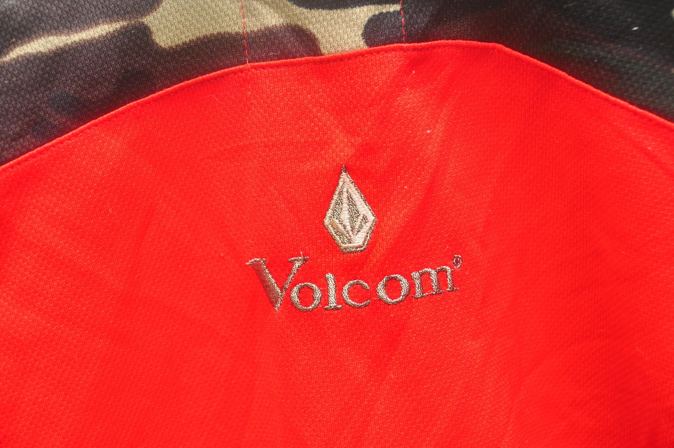 Designer × Japanese Brand Vintage Volcom Skate Skateboading Big Logo Shirt Stussy Size US XL / EU 56 / 4 - 4 Thumbnail
