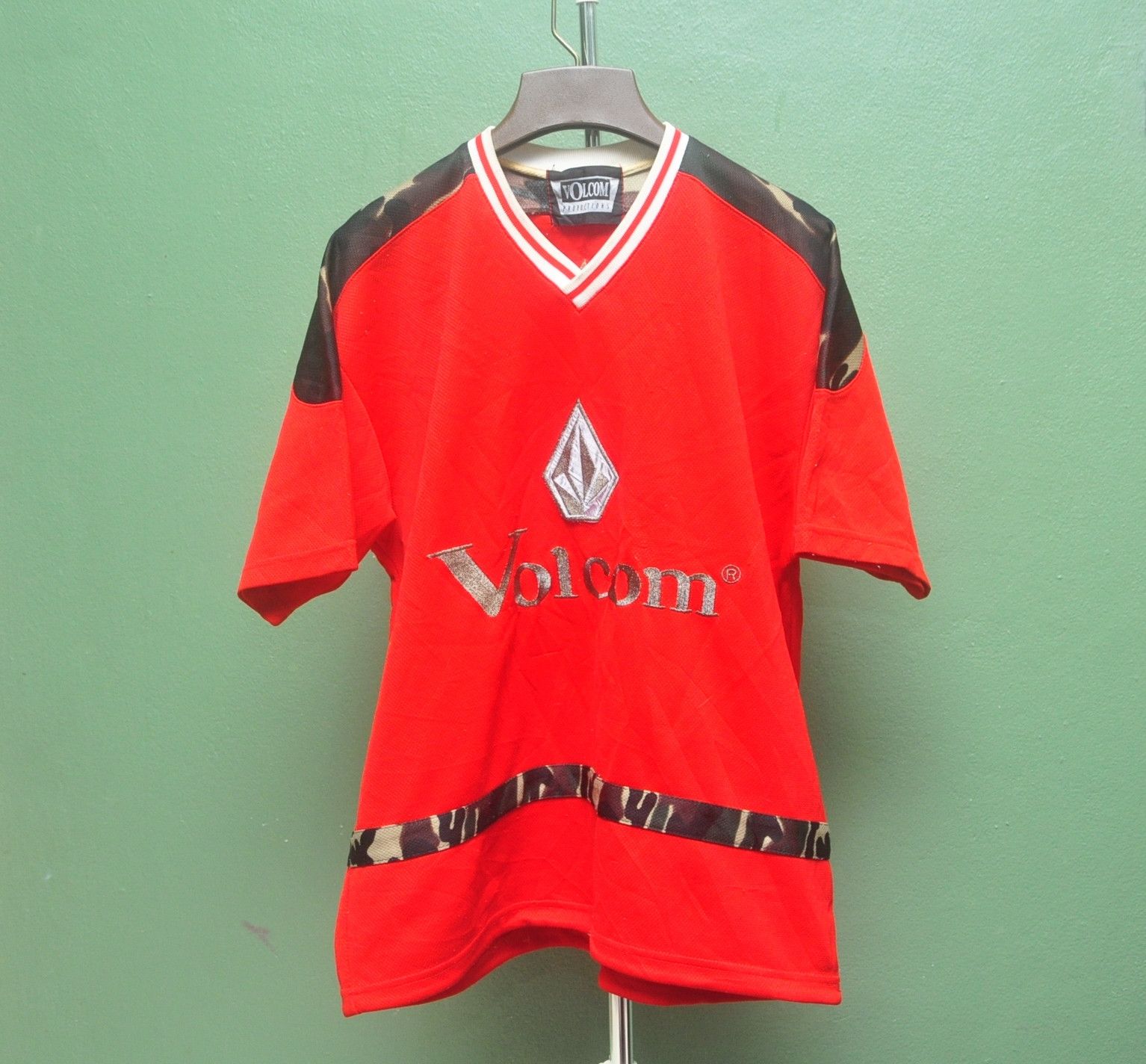 image of Designer Vintage Volcom Skate Skateboading Big Logo Shirt Stussy in Red, Men's (Size XL)