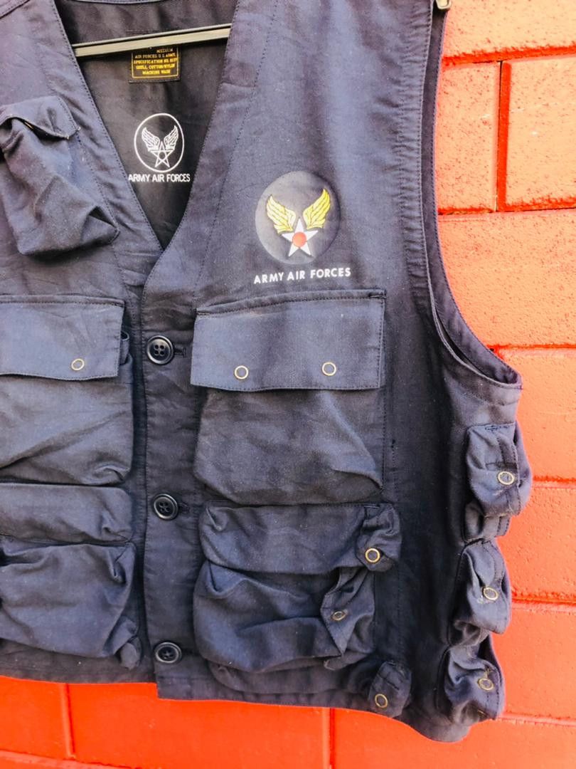 Japanese Brand Vintage Army Air Force Pocket Vest Travis Scott Fashion Size US L / EU 52-54 / 3 - 5 Thumbnail
