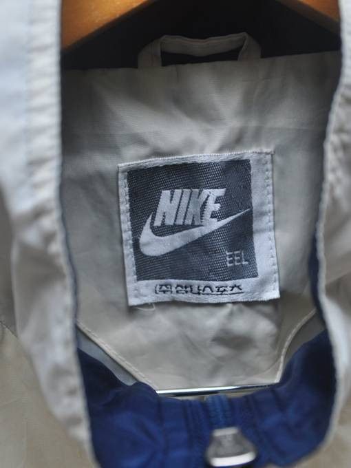 Japanese Brand × Nike Vintage Nike Travis Scott Fashion Style Windbreaker Size US L / EU 52-54 / 3 - 4 Thumbnail
