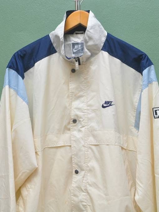 Japanese Brand × Nike Vintage Nike Travis Scott Fashion Style Windbreaker Size US L / EU 52-54 / 3 - 3 Thumbnail
