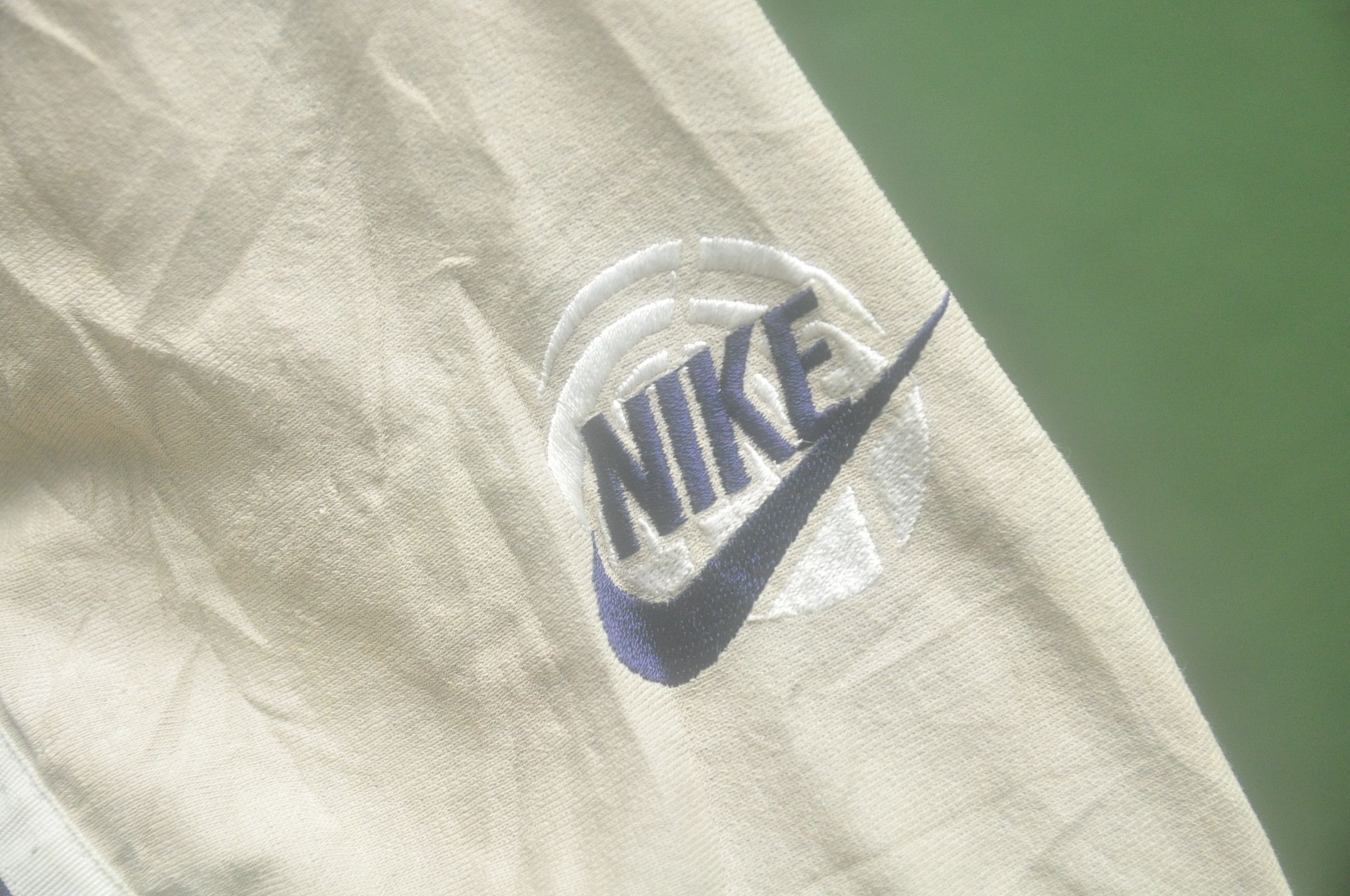 Japanese Brand × Nike Vintage Nike Basketball 90s Travis Scott Fashion Style Size US M / EU 48-50 / 2 - 5 Thumbnail