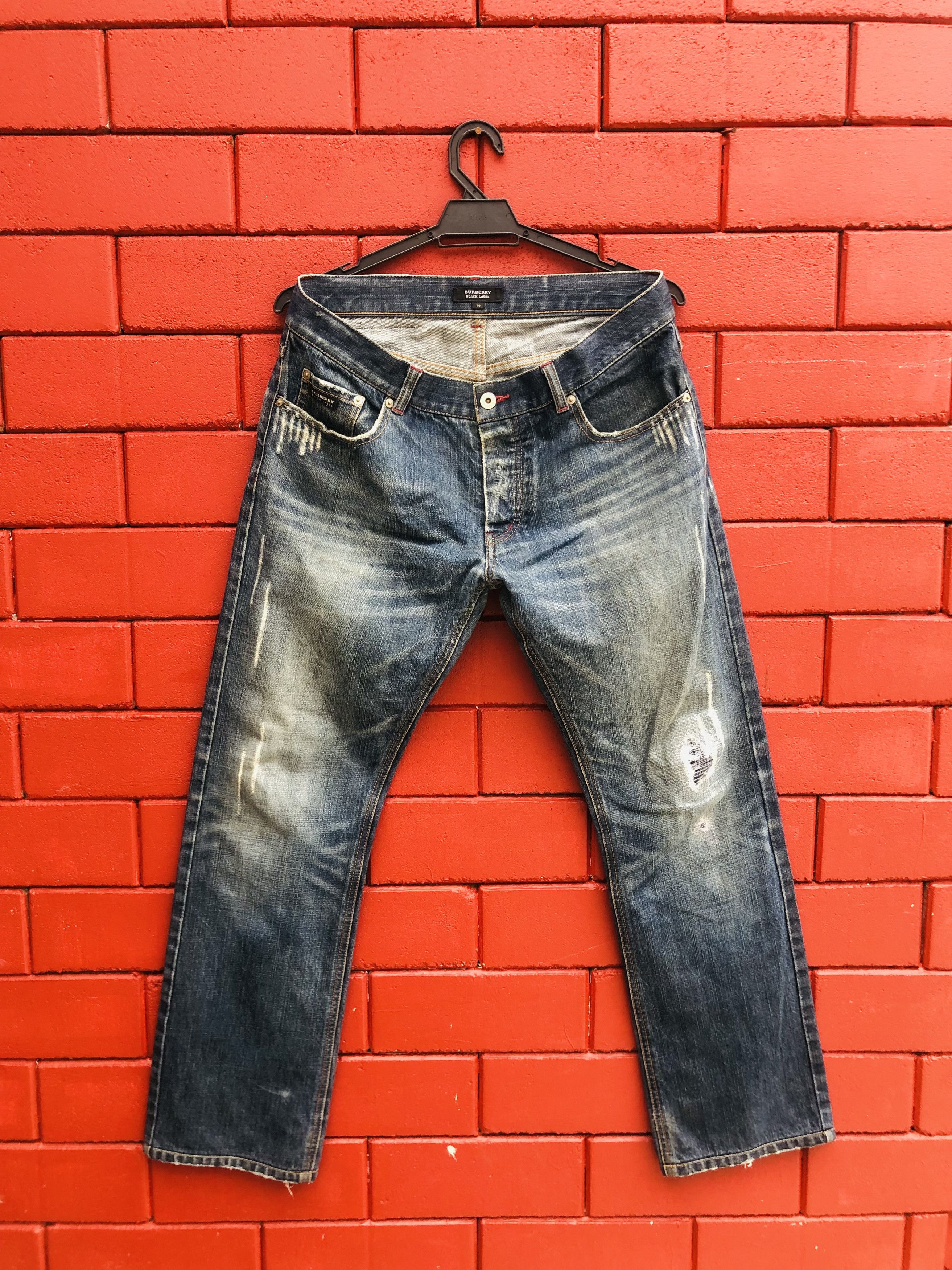 Burberry × Japanese Brand Vintage Burberry Distressed Travis Scott Fashion Style Size US 32 / EU 48 - 1 Thumbnail
