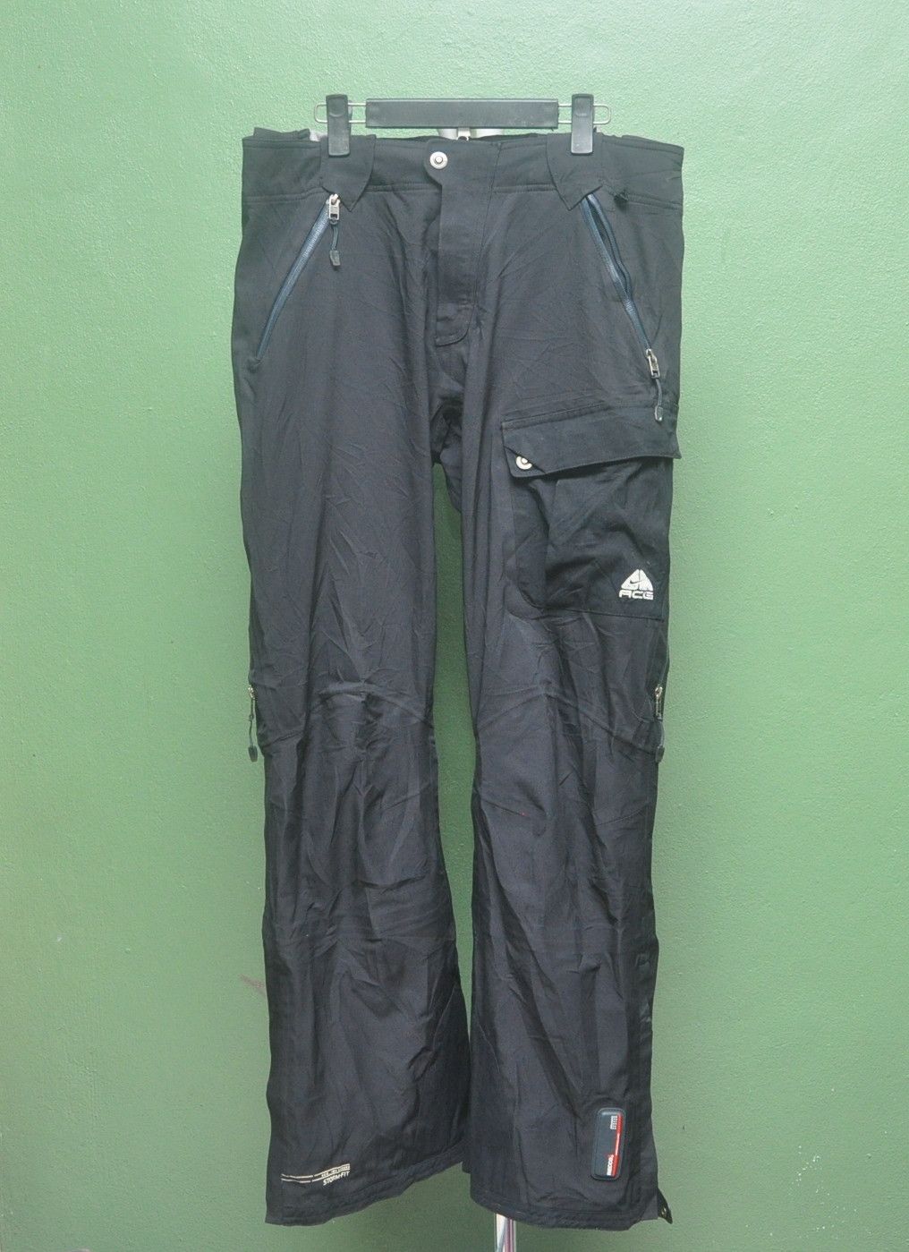 image of Vintage Nike Acg Ski Black Colour Tokyo Japan Fashion Pant, Men's (Size 36)