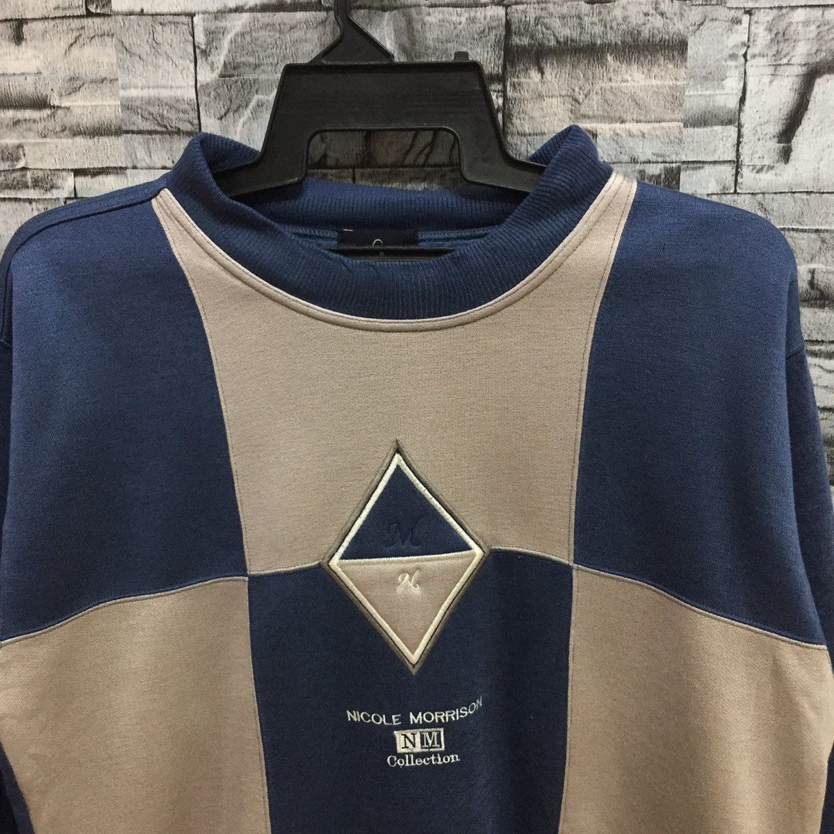 Japanese Brand Vintage Nicole Morrinson sweatshirt embroidered M fit L Size US L / EU 52-54 / 3 - 2 Thumbnail