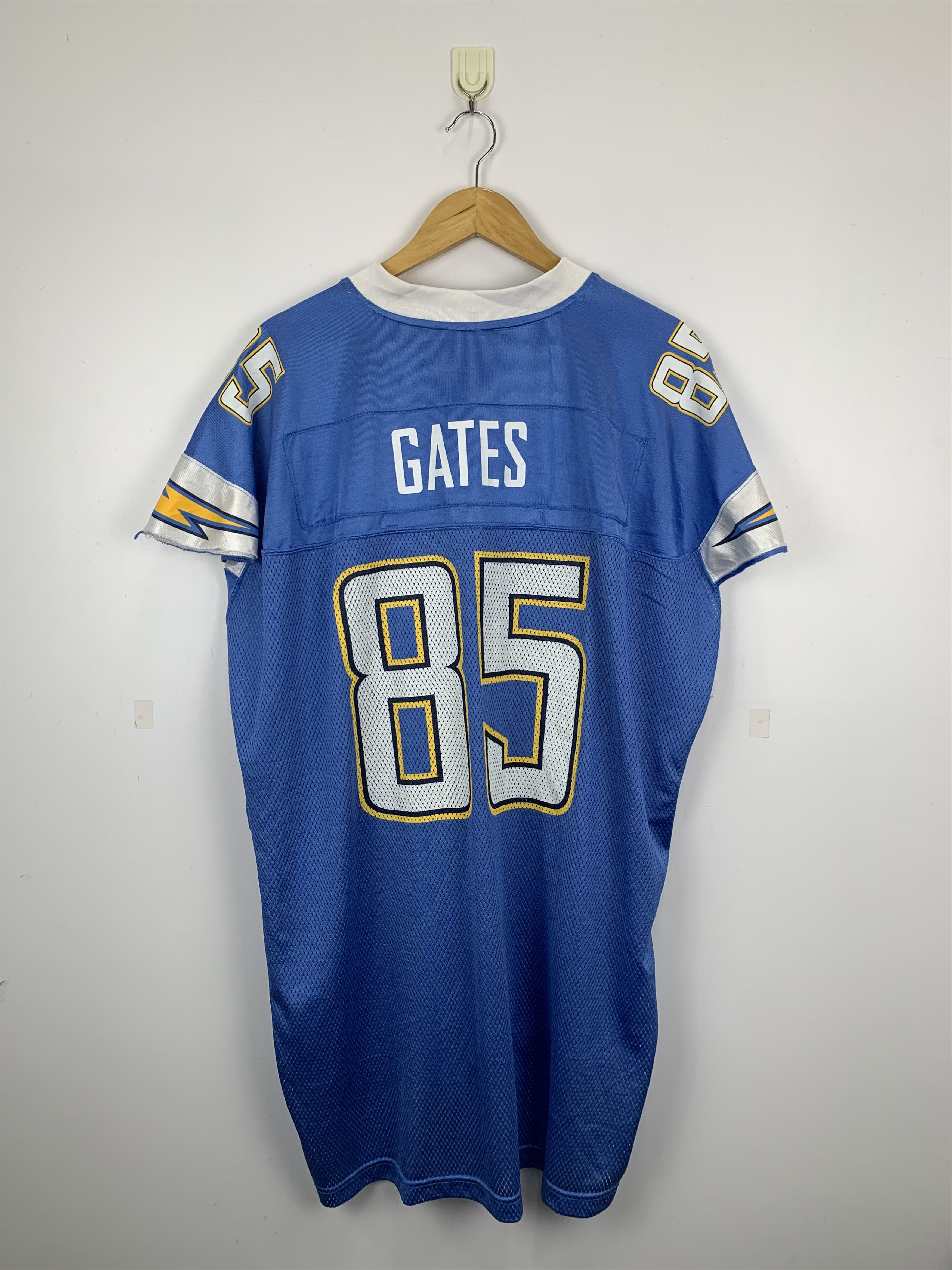 NFL × Vintage Vintage Chargers NFL American Sports Jersey TA0039 Size US XXL / EU 58 / 5 - 4 Thumbnail