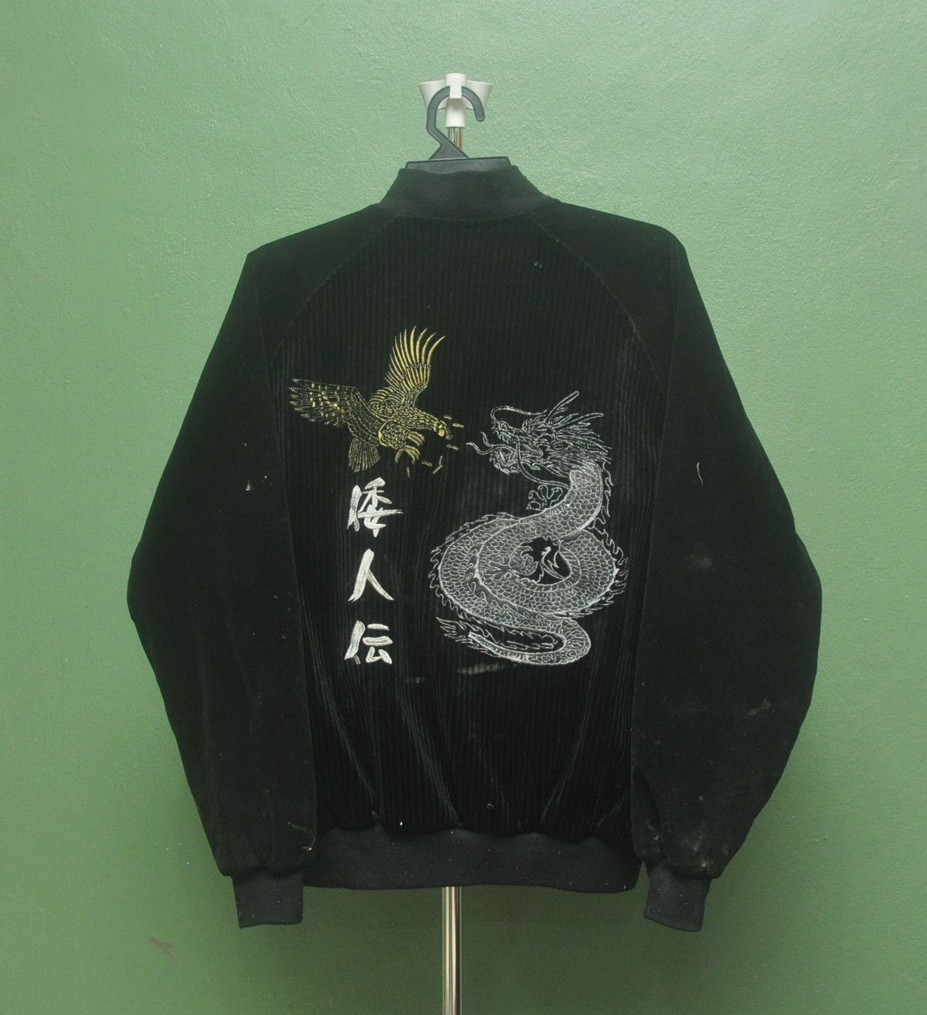 Japanese Brand × Vintage Vintage Sukajan Eagle Fight Dragon Black Colour Yakuza Size US L / EU 52-54 / 3 - 1 Thumbnail