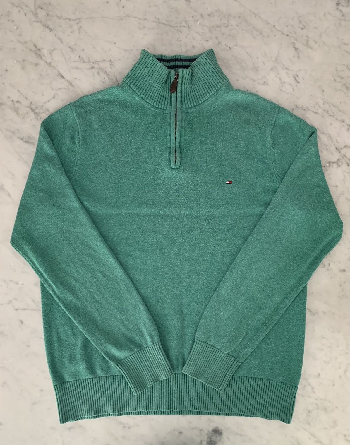 TOMMY HILFIGER QUARTER ZIP UP SWEATER