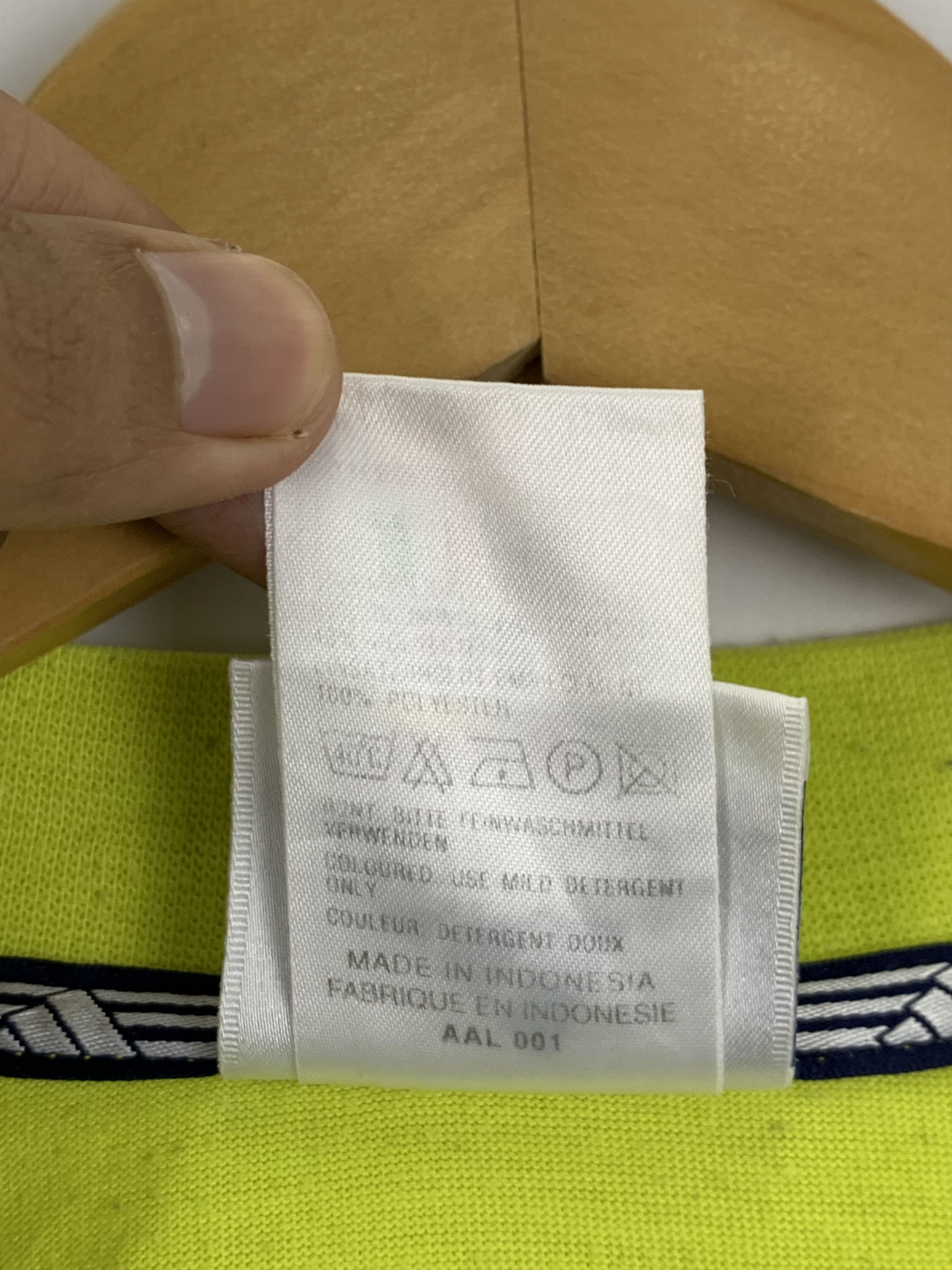 Adidas × Vintage Vintage 90s Adidas Neon Jersey TA0226 Size US L / EU 52-54 / 3 - 6 Thumbnail