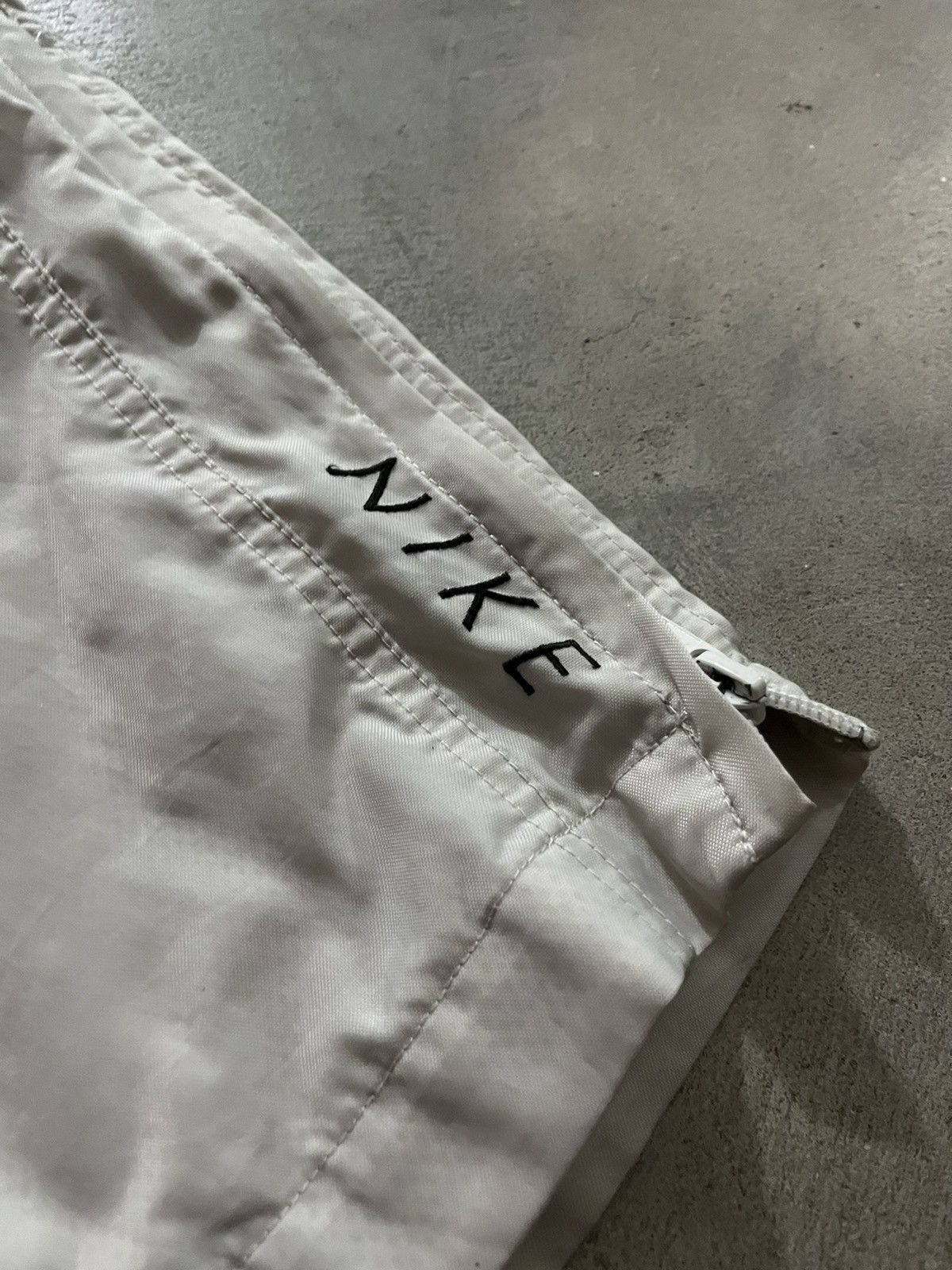 Nike vintage nike track pants Size US 32 / EU 48 - 4 Thumbnail