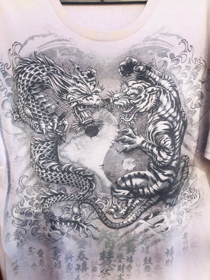Japanese Brand × Vintage Vintage Dragon Fight The Tiger Designer Fashion Style Size US L / EU 52-54 / 3 - 5 Thumbnail