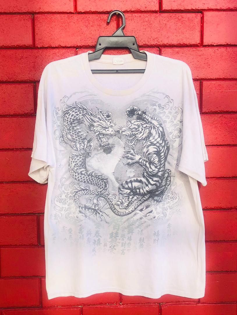 Japanese Brand × Vintage Vintage Dragon Fight The Tiger Designer Fashion Style Size US L / EU 52-54 / 3 - 1 Thumbnail