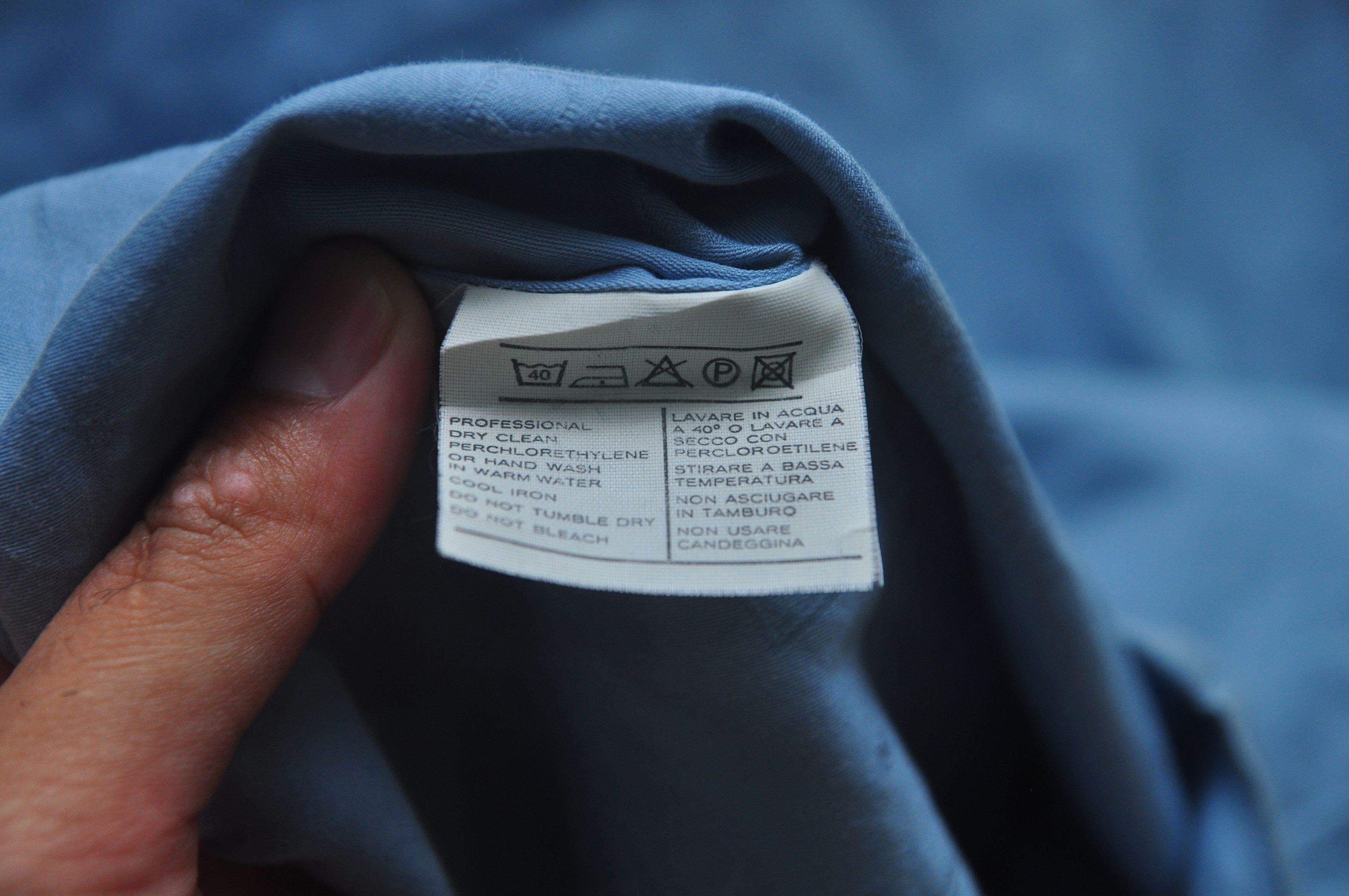 Salvatore Ferragamo × Vintage Salvatore Ferragamo Made In Italy Button Up Shirt Size M / US 6-8 / IT 42-44 - 7 Thumbnail