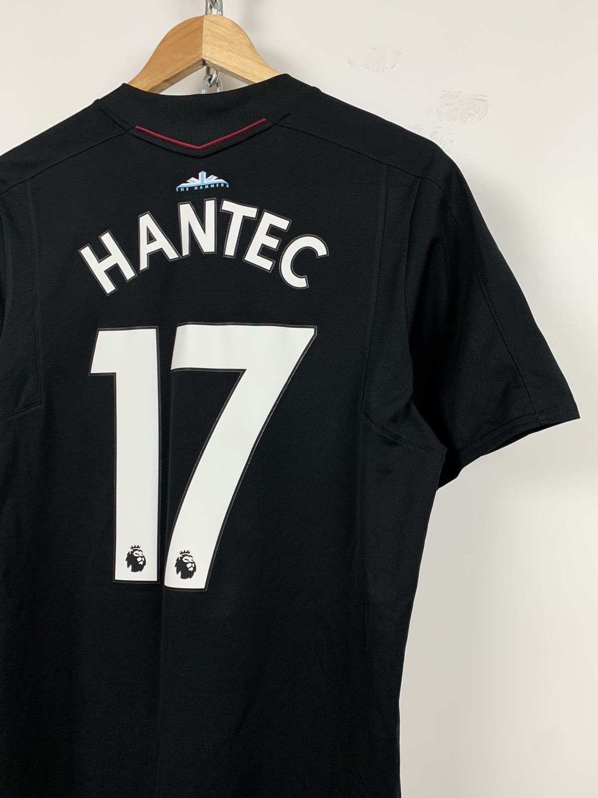 Umbro 2017/18 Umbro West Ham Hantec Sponsor Jersey Size US M / EU 48-50 / 2 - 10 Thumbnail