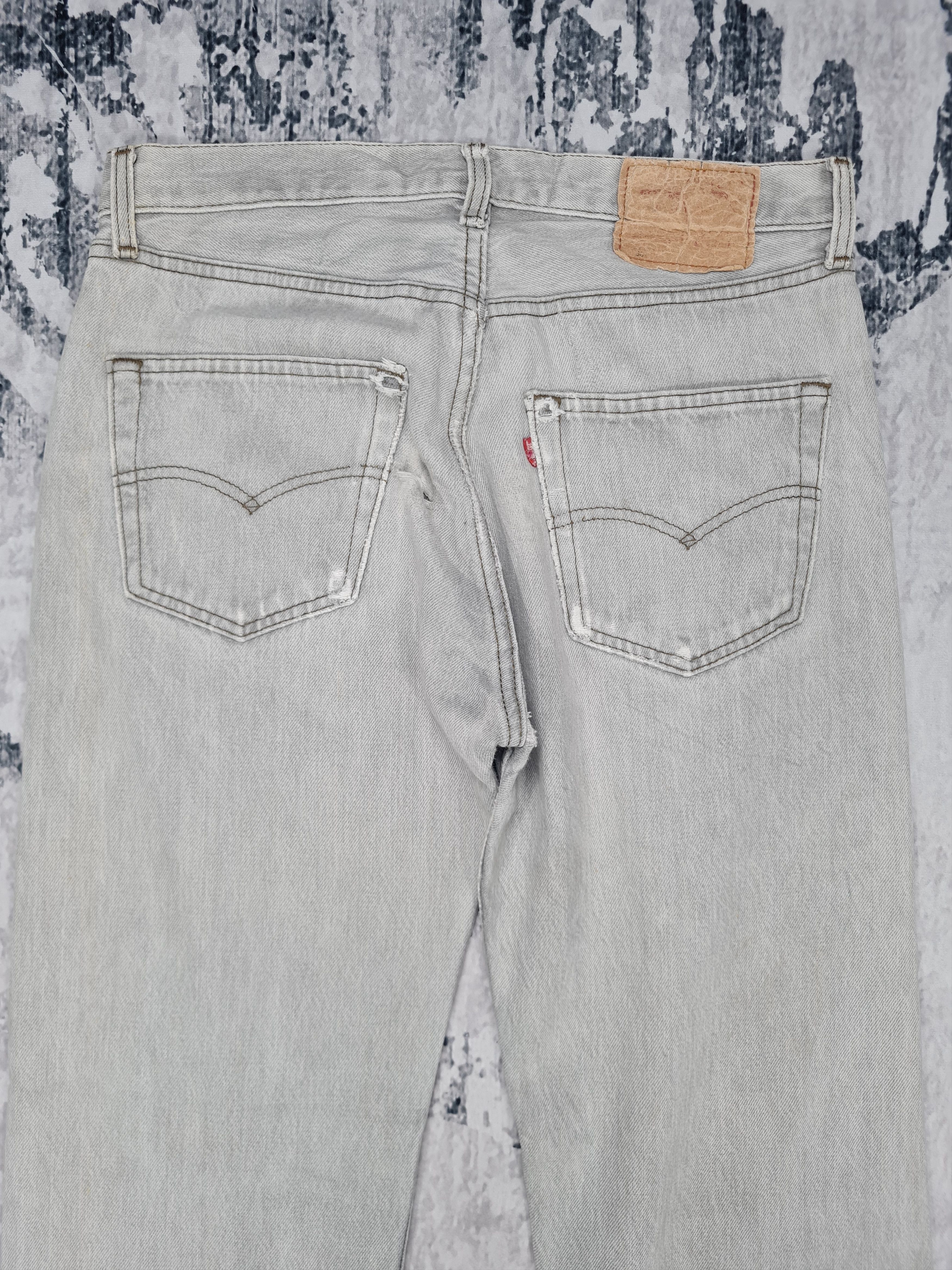 Levi's Vtg LEVIS 501 Distressed Light Wash Size 32X32 Jeans L0211 Size US 32 / EU 48 - 6 Thumbnail