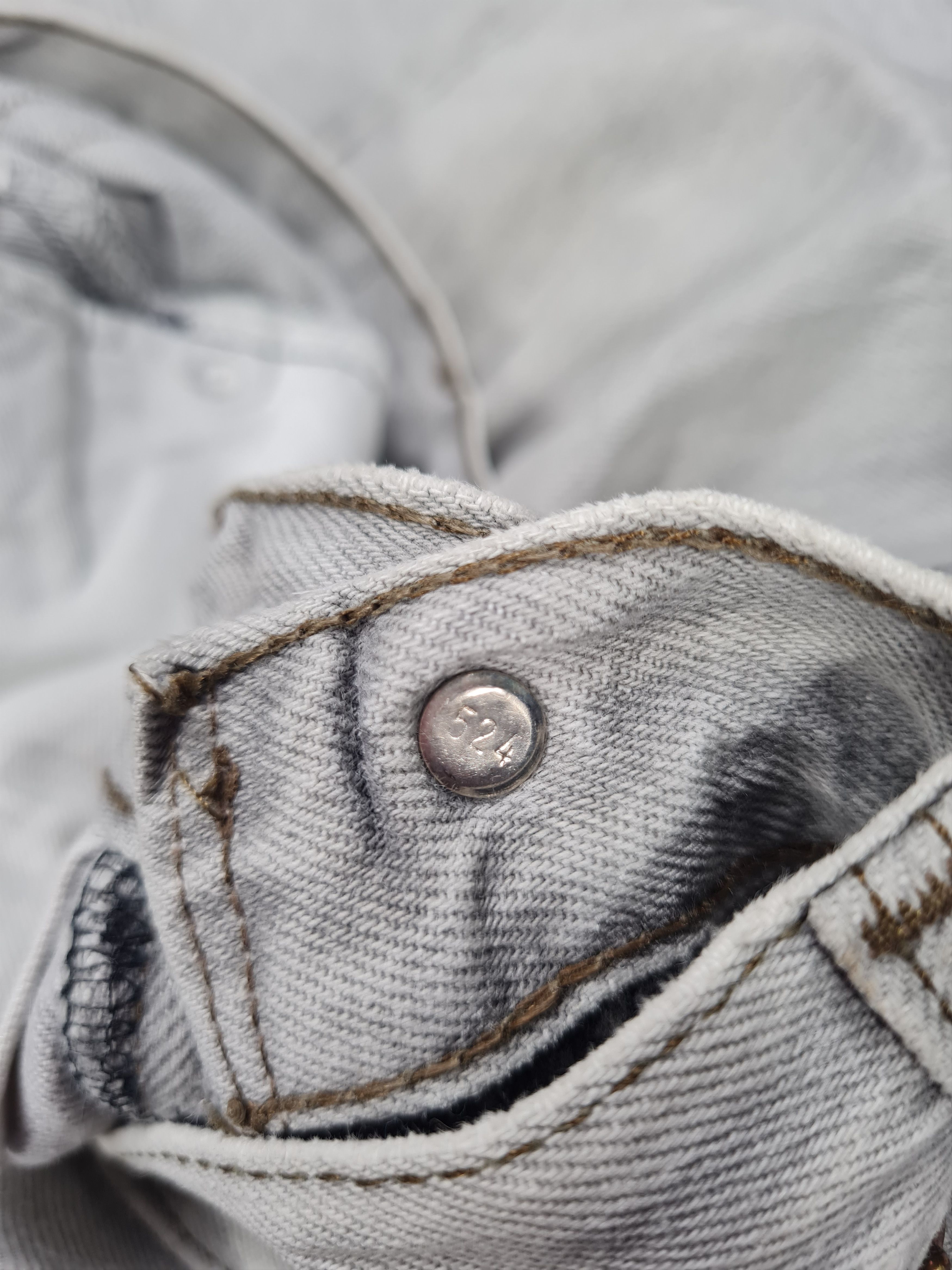 Levi's Vtg LEVIS 501 Distressed Light Wash Size 32X32 Jeans L0211 Size US 32 / EU 48 - 13 Thumbnail