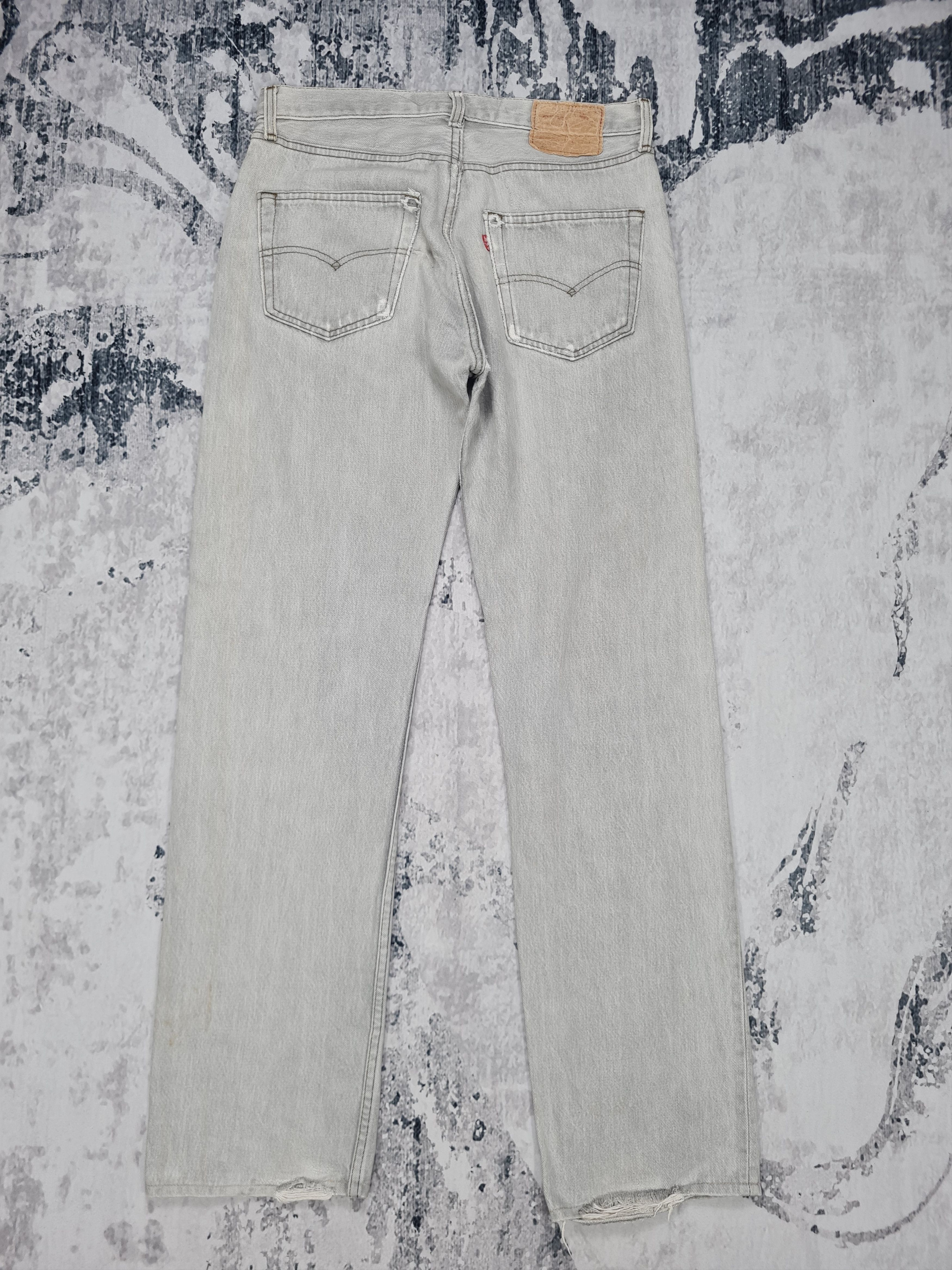 image of Distressed Denim x Levis VTG Levis 501 Distressed Light Wash Size 32X32 Jeans L0211 in Cream, Men's