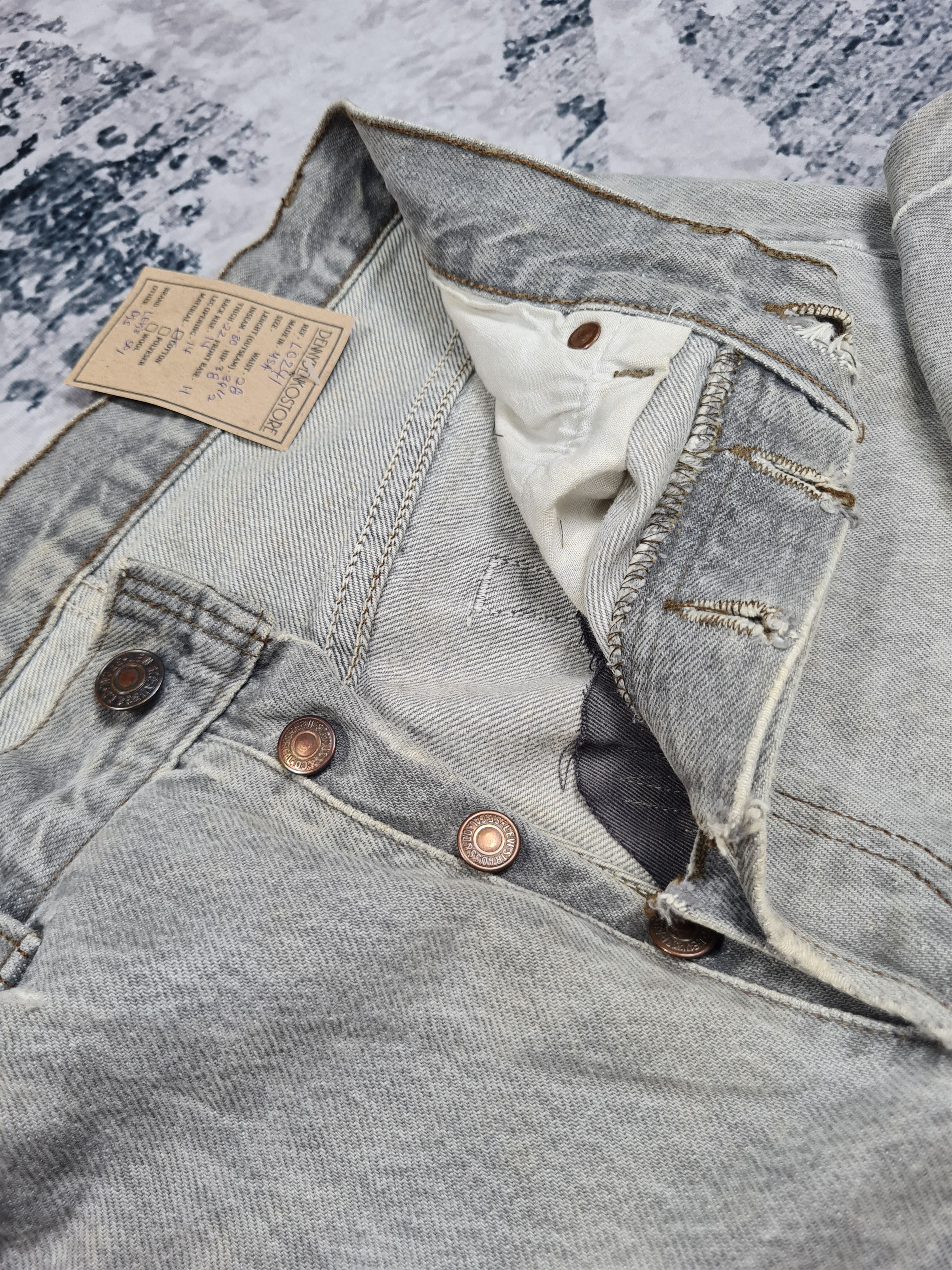 Levi's Vtg LEVIS 501 Light Wash Distressed Size 28X30 Jeans L0241 Size US 28 / EU 44 - 11 Thumbnail