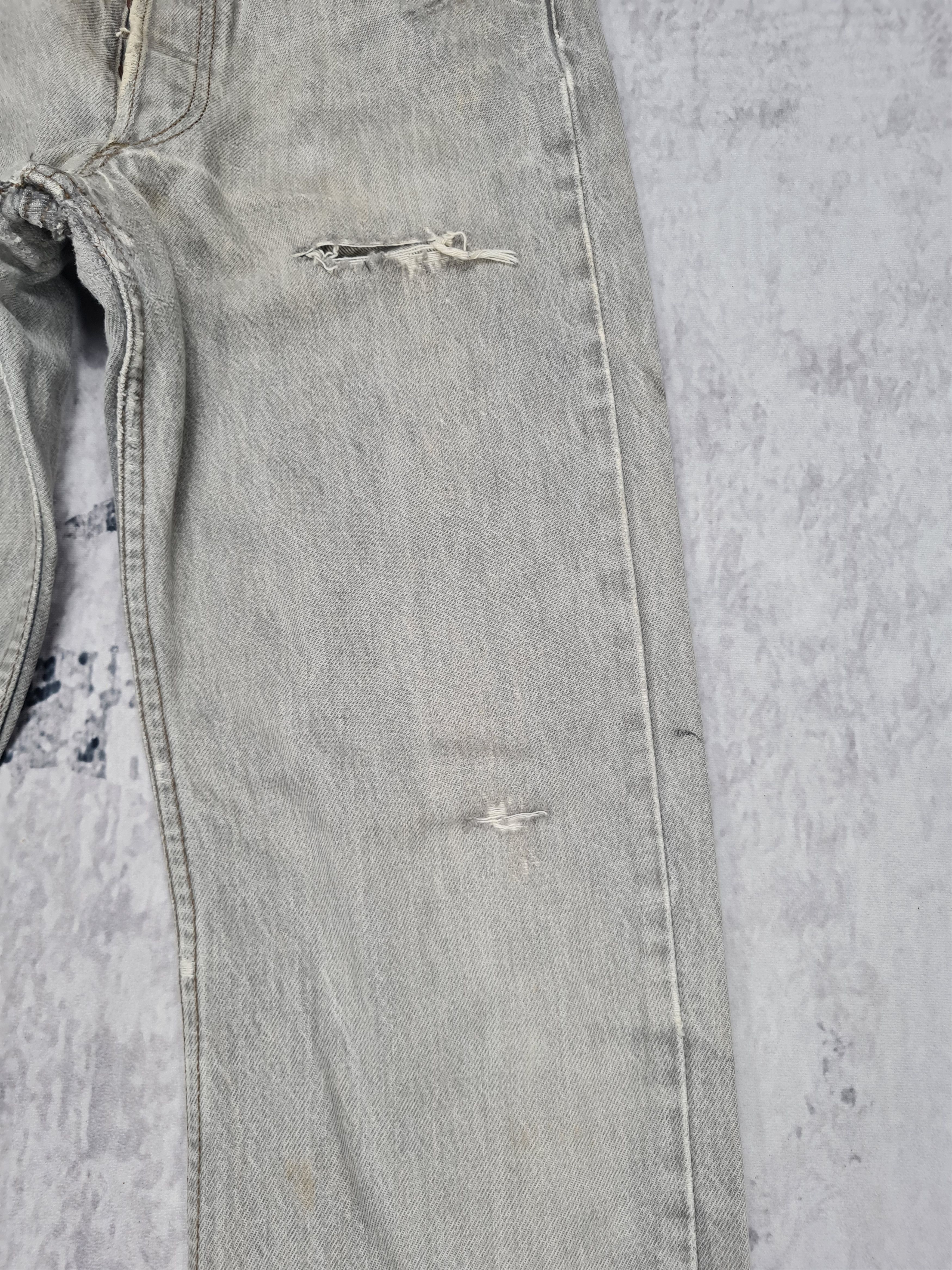 Levi's Vtg LEVIS 501 Light Wash Distressed Size 28X30 Jeans L0241 Size US 28 / EU 44 - 4 Thumbnail