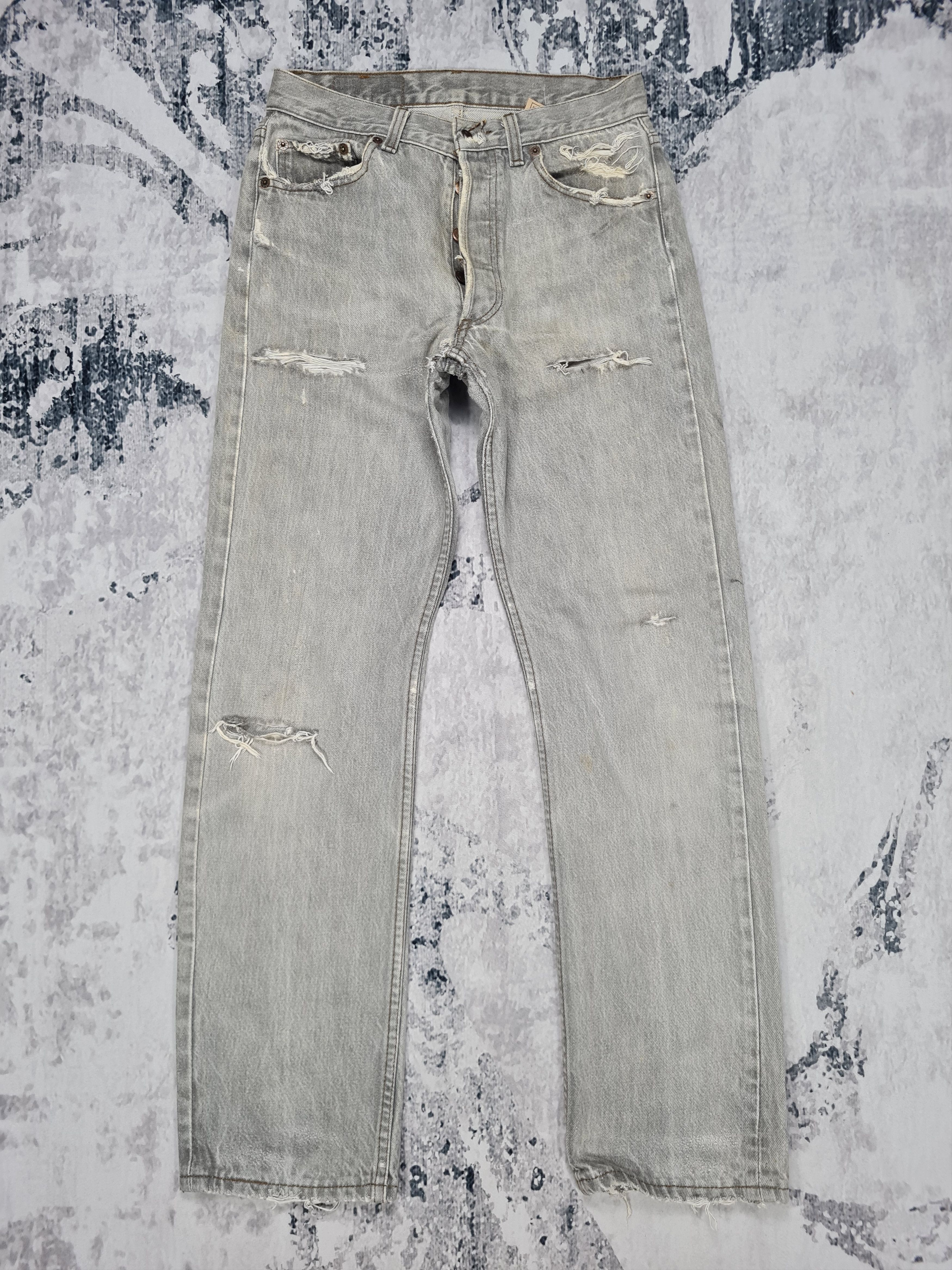 Levi's Vtg LEVIS 501 Light Wash Distressed Size 28X30 Jeans L0241 Size US 28 / EU 44 - 1 Thumbnail
