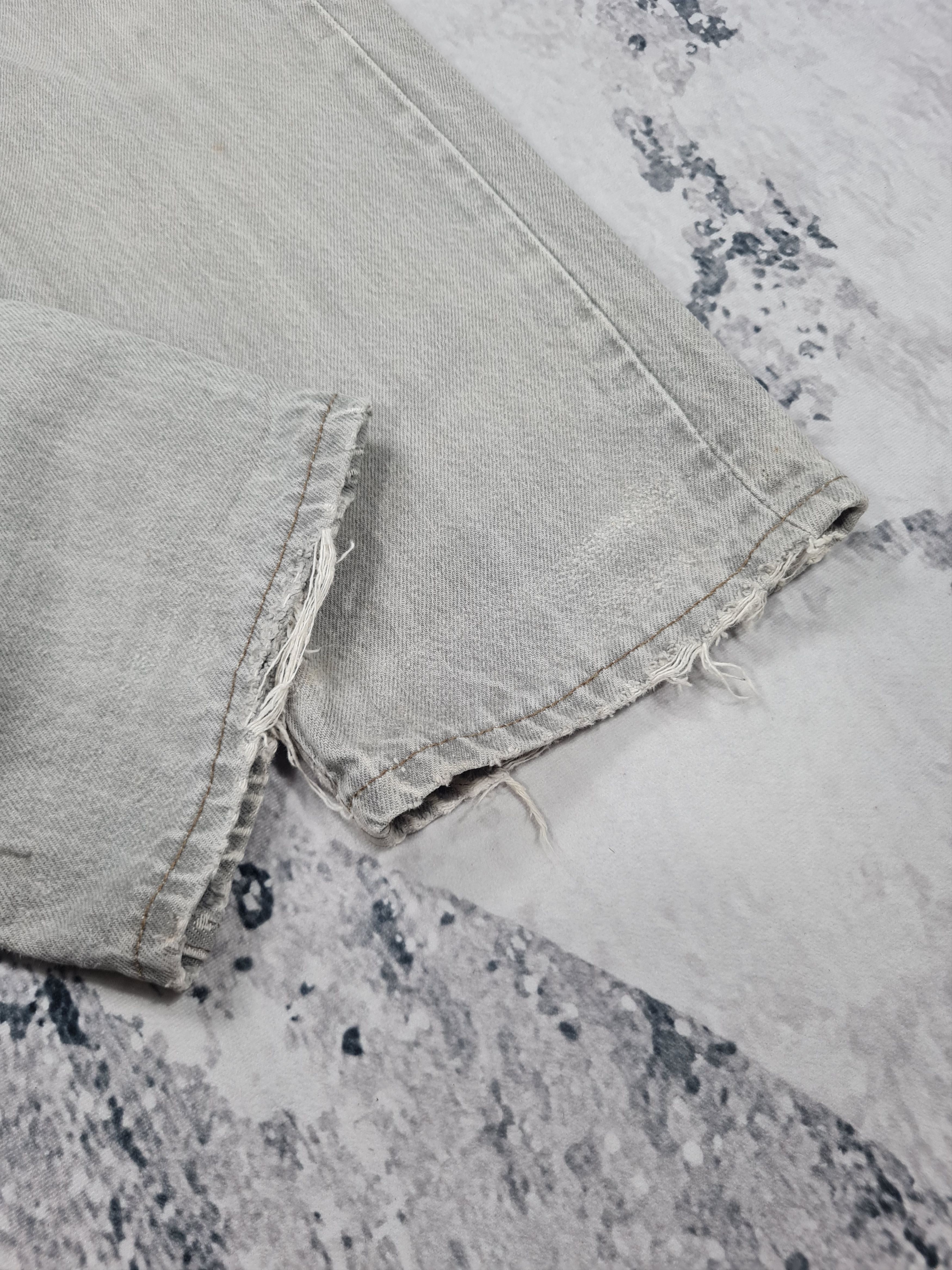 Levi's Vtg LEVIS 501 Light Wash Distressed Size 28X30 Jeans L0241 Size US 28 / EU 44 - 10 Thumbnail