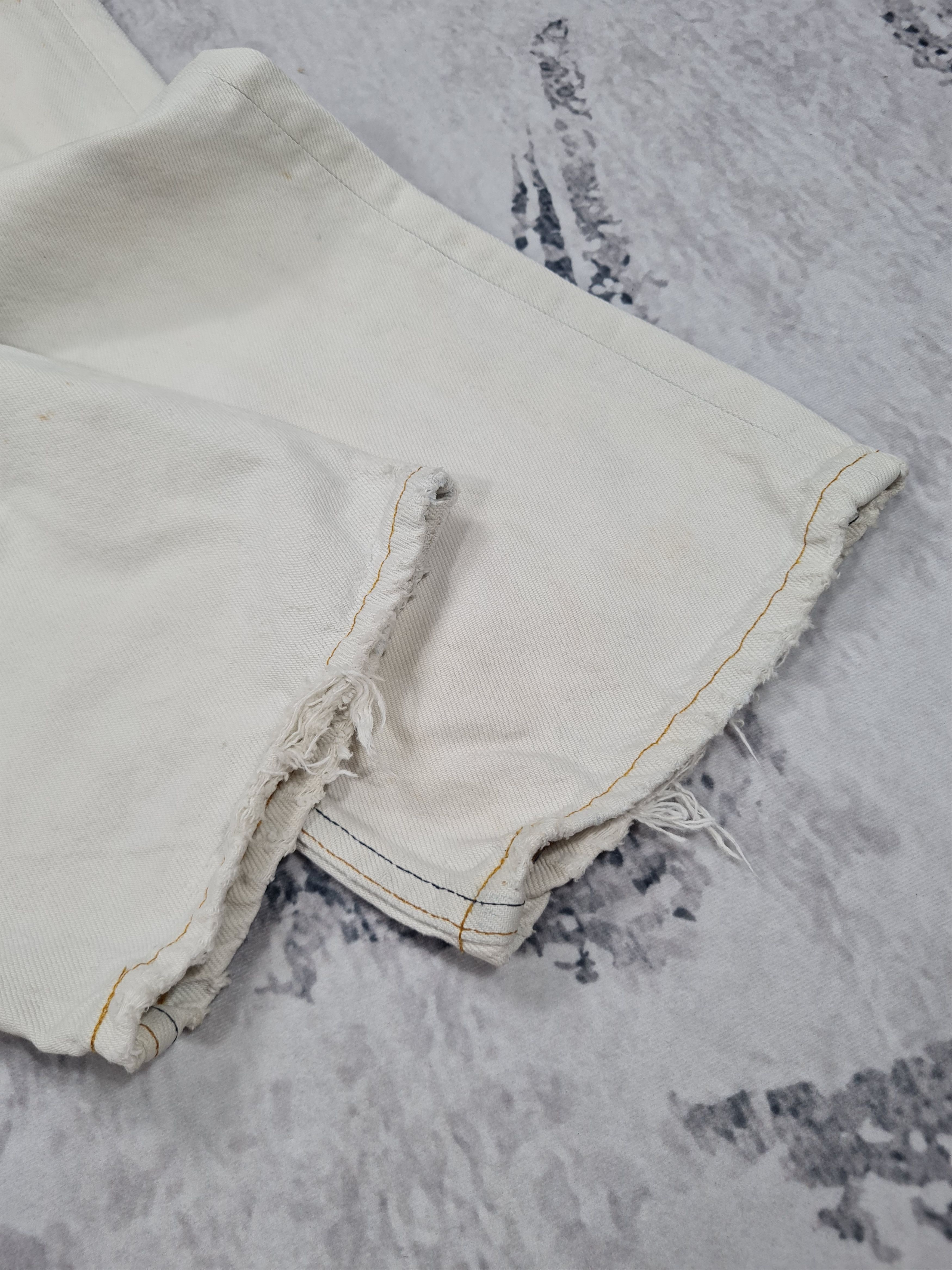 Vtg LEVIS 501 Faded Distressed Rusty Size 29X30 Jeans L0244