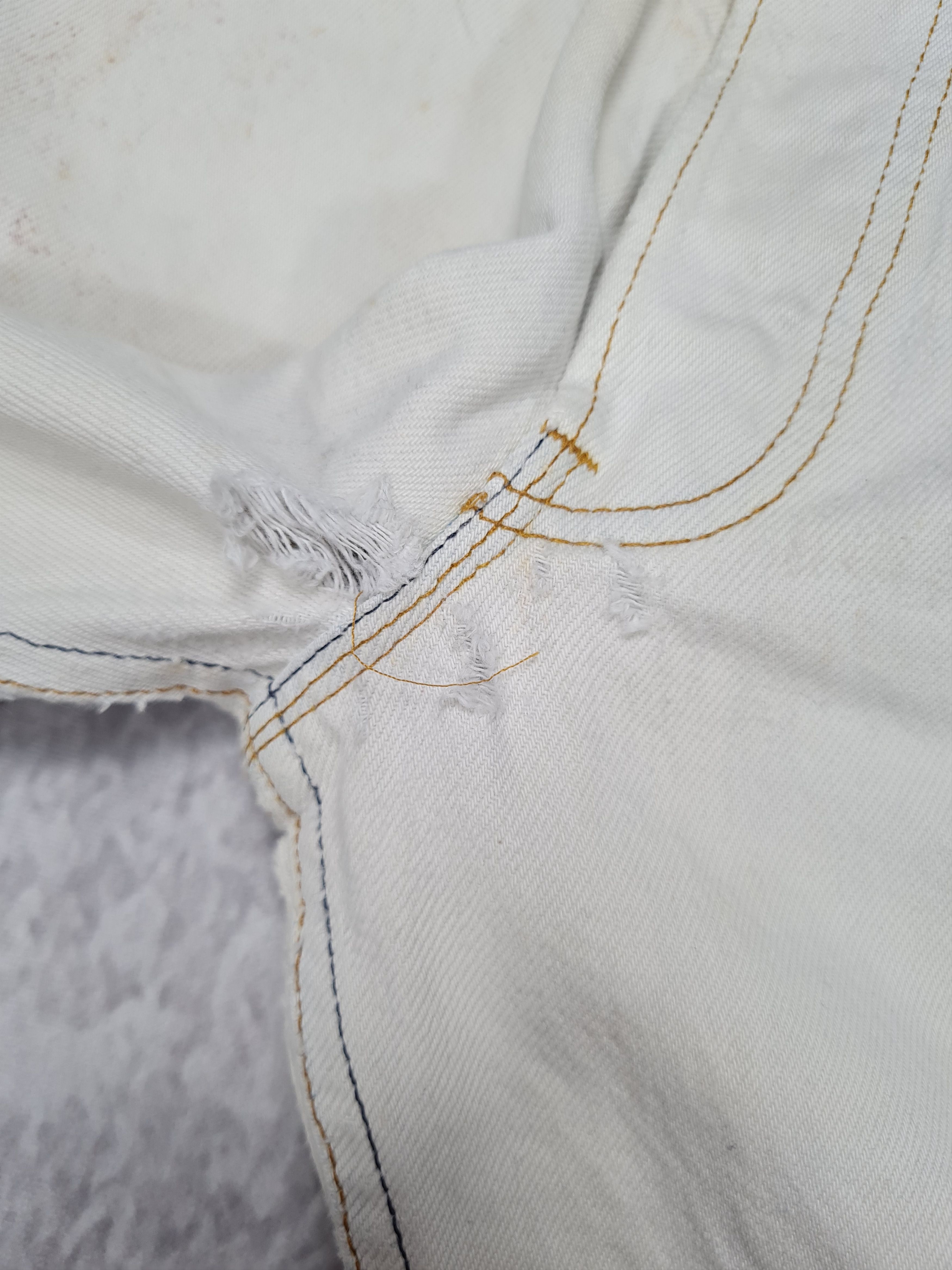 Vtg LEVIS 501 Faded Distressed Rusty Size 29X30 Jeans L0244