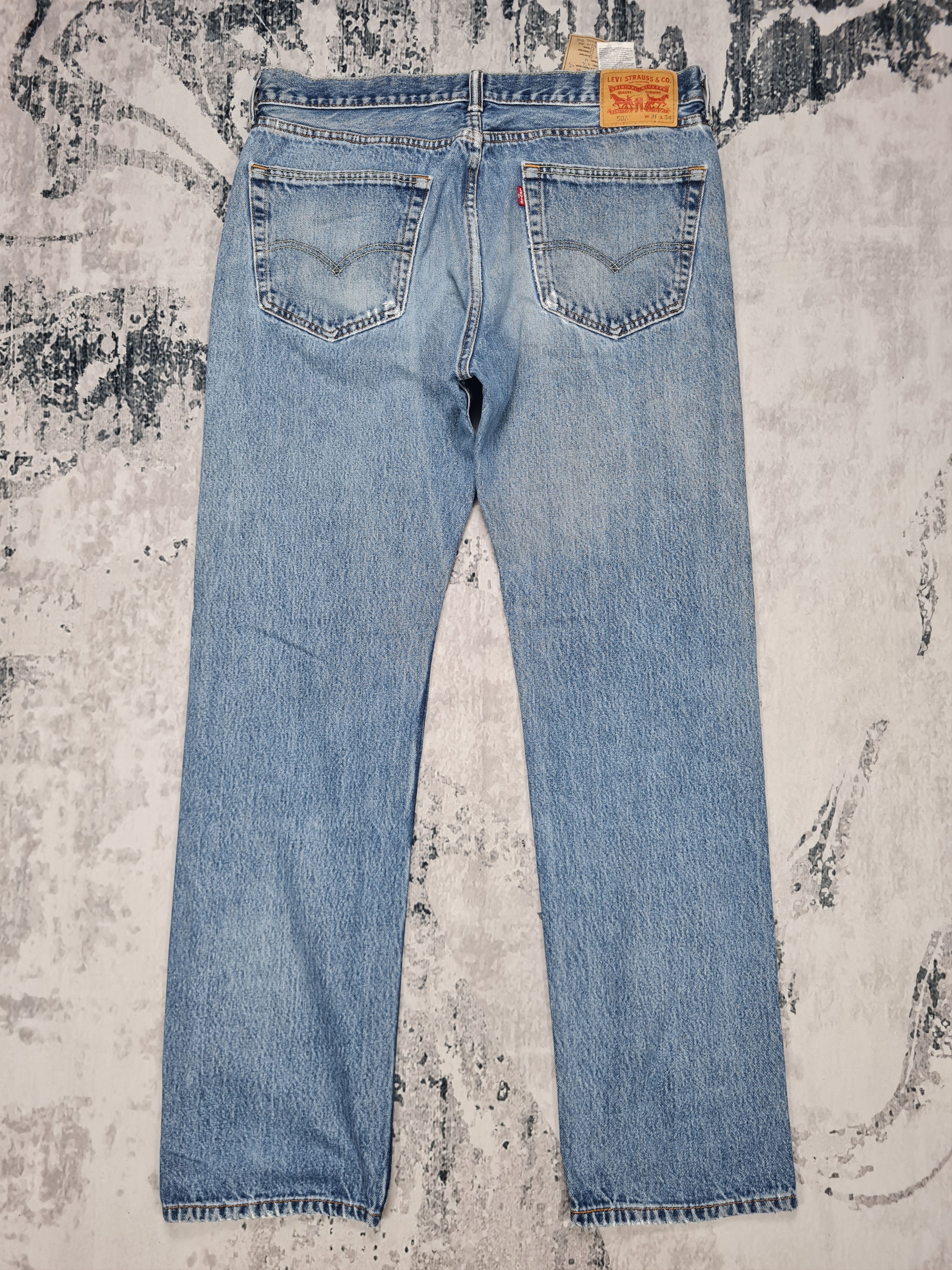 Levi's Vintage LEVIS 505 Light Wash Faded Size 37X33 Jeans L0212 Size US 37 - 2 Thumbnail