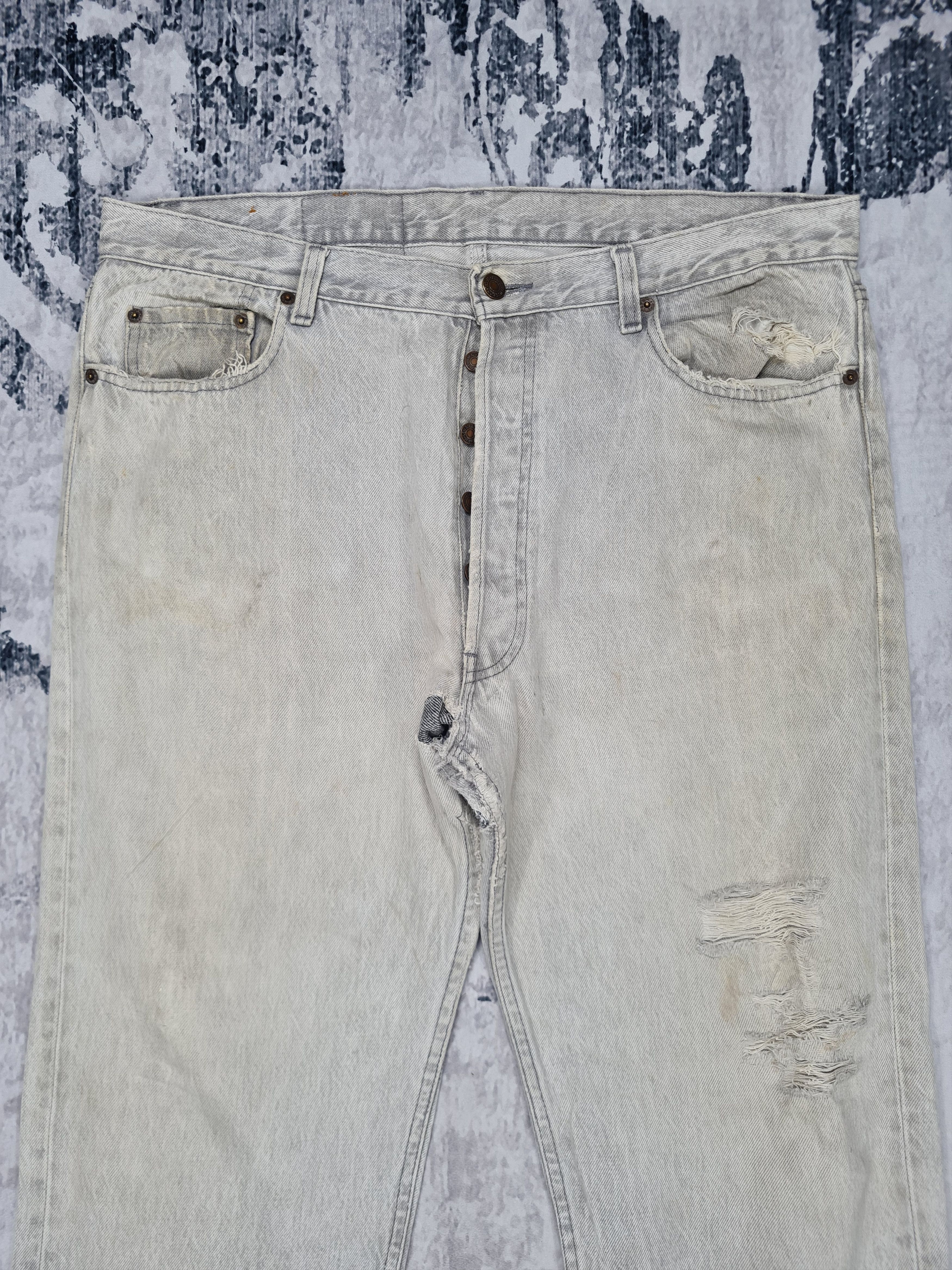 Levi's Vtg LEVIS 501 Light Wash Distressed Size 38X32 Jeans L0240 Size US 38 / EU 54 - 5 Thumbnail