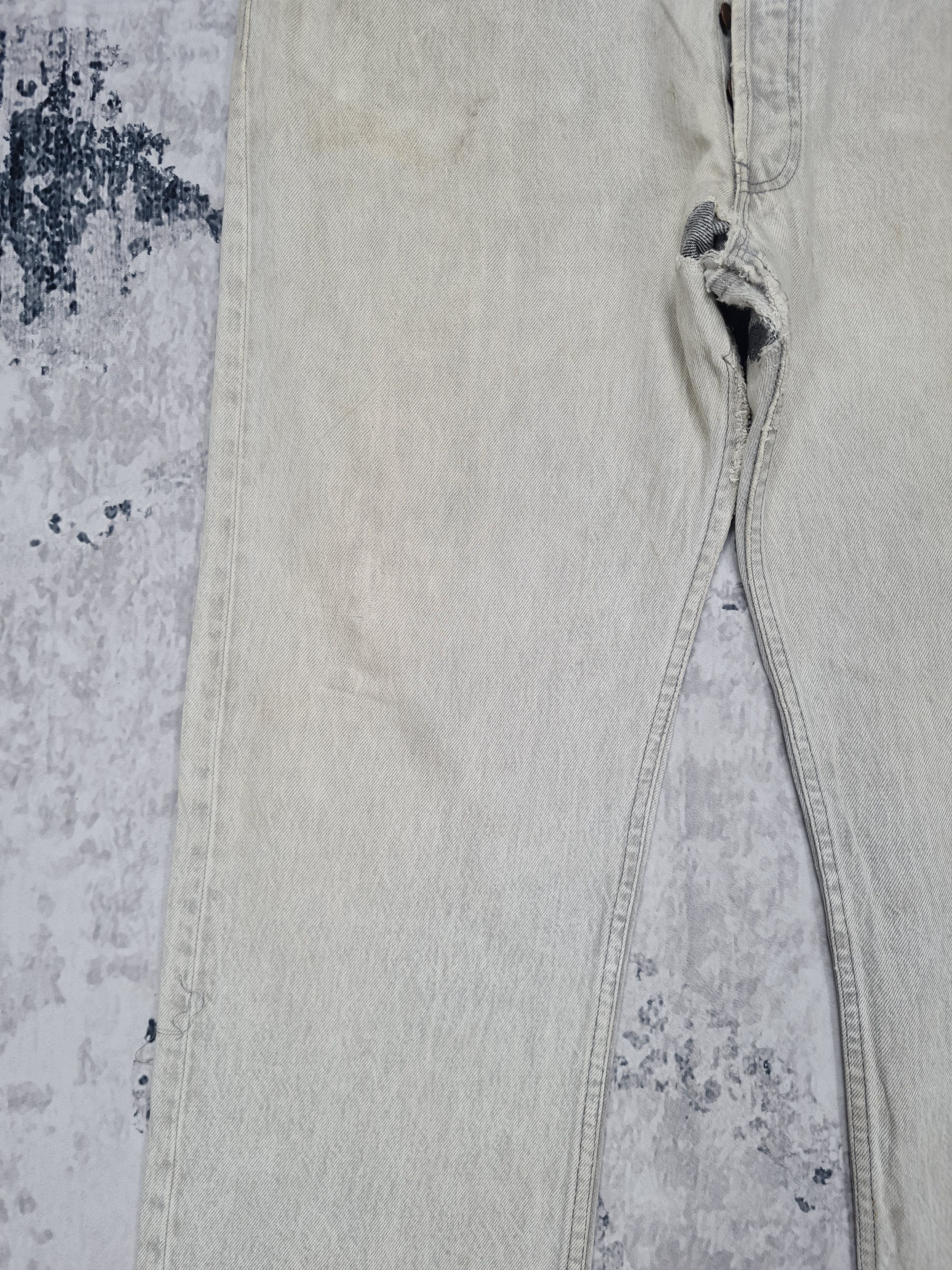 Levi's Vtg LEVIS 501 Light Wash Distressed Size 38X32 Jeans L0240 Size US 38 / EU 54 - 4 Thumbnail