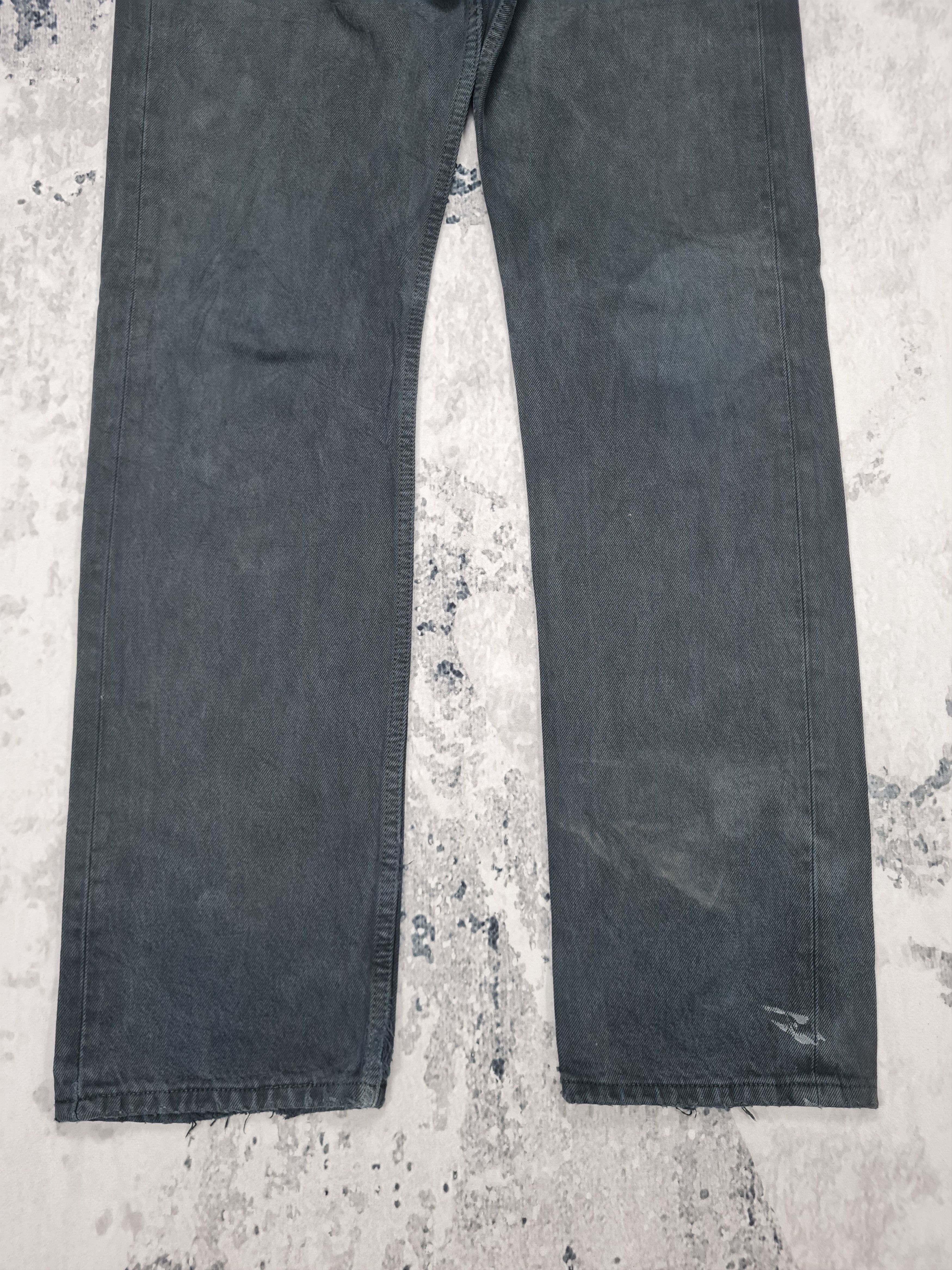 Levi's Vtg LEVIS 501 Super Black Stain Size 31X33.5 Jeans L0220 Size US 31 - 3 Thumbnail