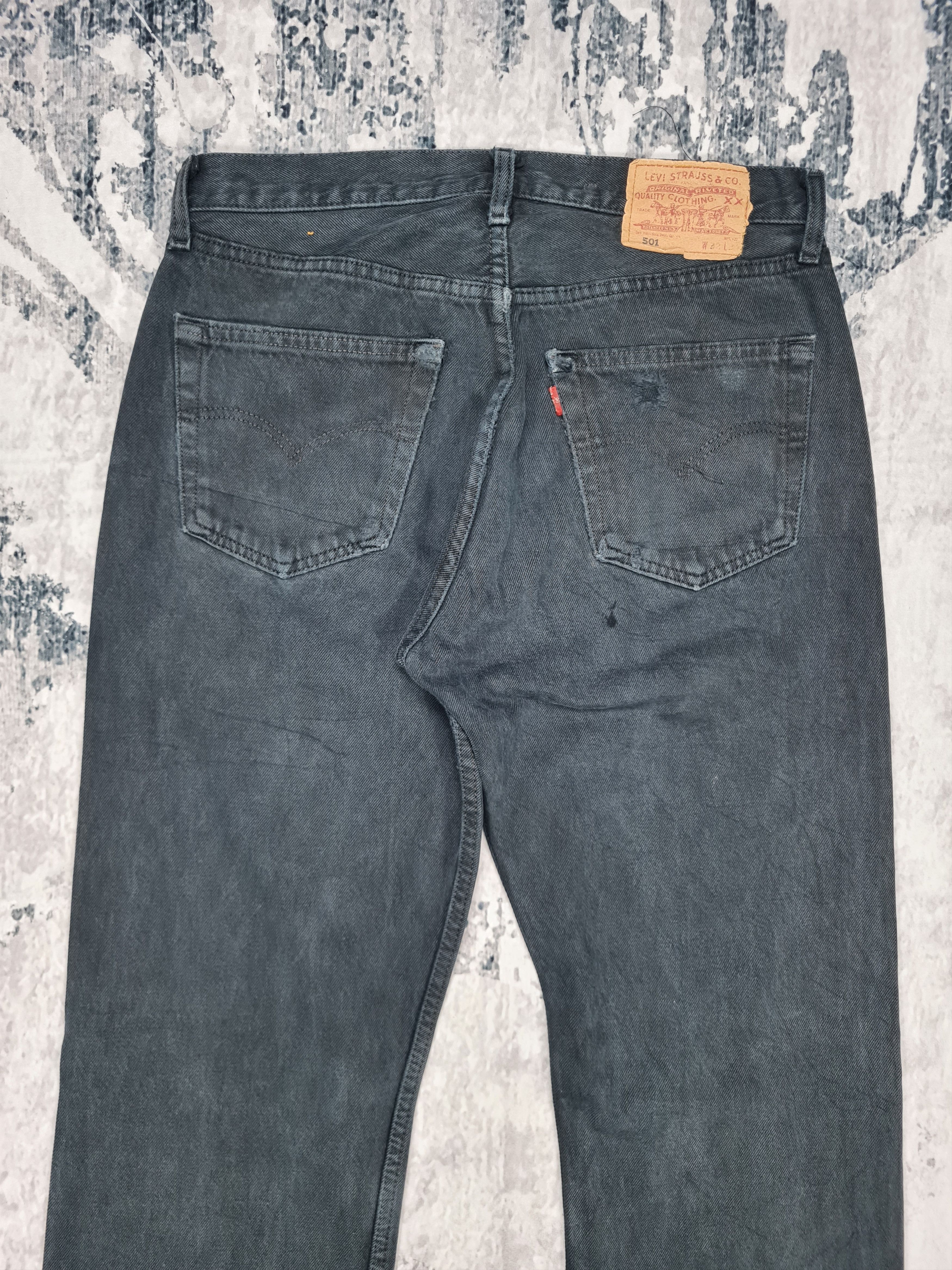 Levi's Vtg LEVIS 501 Super Black Stain Size 31X33.5 Jeans L0220 Size US 31 - 5 Thumbnail