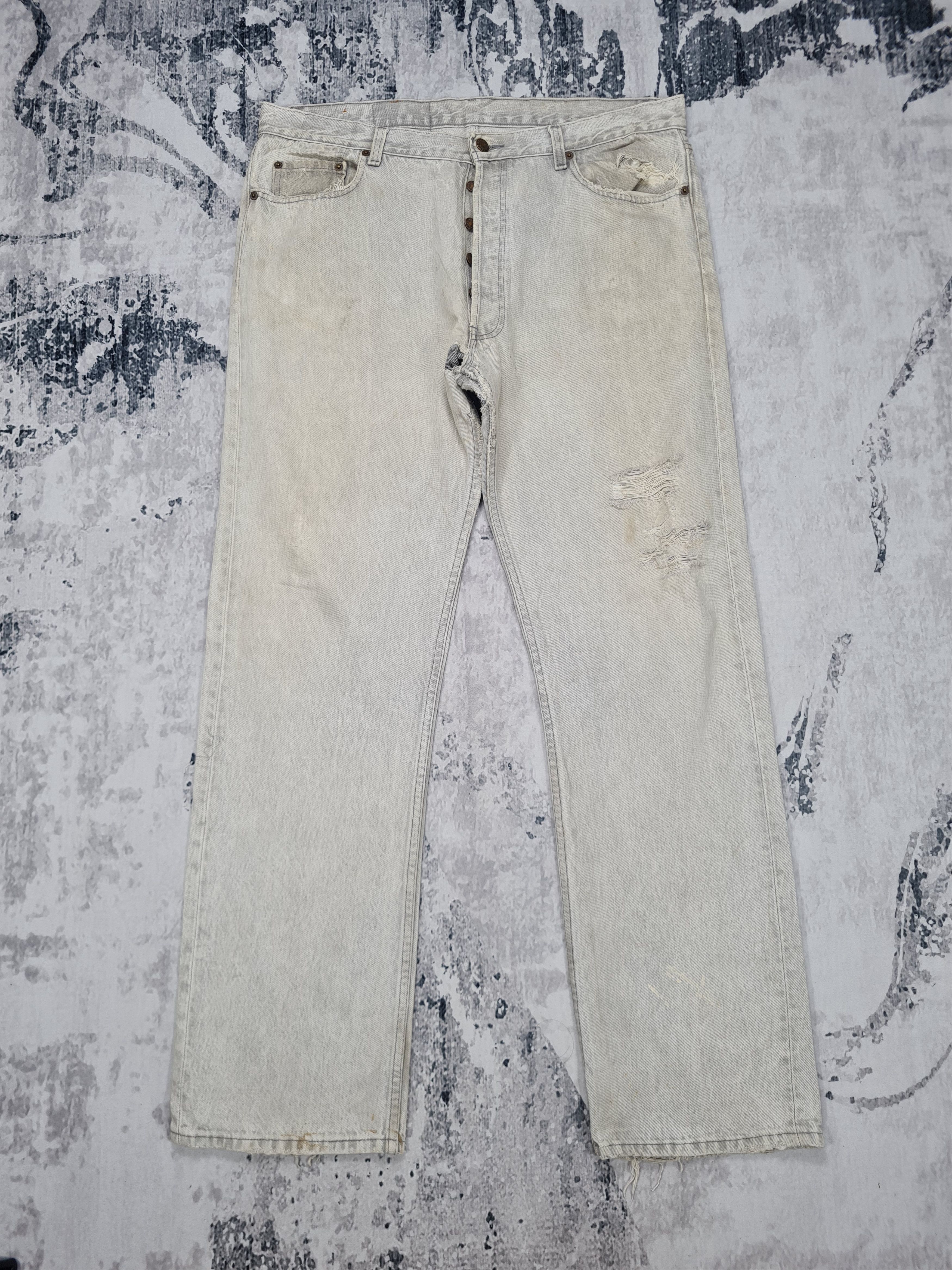 Levi's Vtg LEVIS 501 Light Wash Distressed Size 38X32 Jeans L0240 Size US 38 / EU 54 - 1 Thumbnail