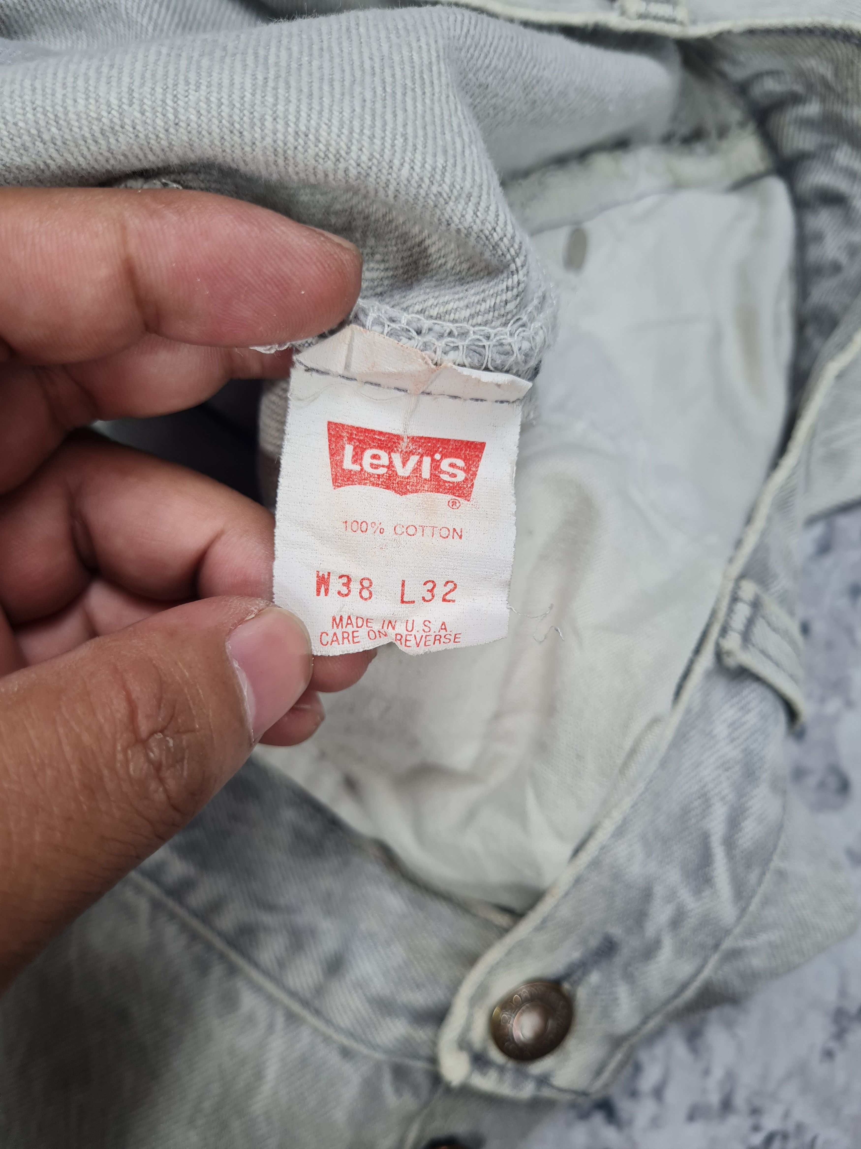 Levi's Vtg LEVIS 501 Light Wash Distressed Size 38X32 Jeans L0240 Size US 38 / EU 54 - 11 Thumbnail