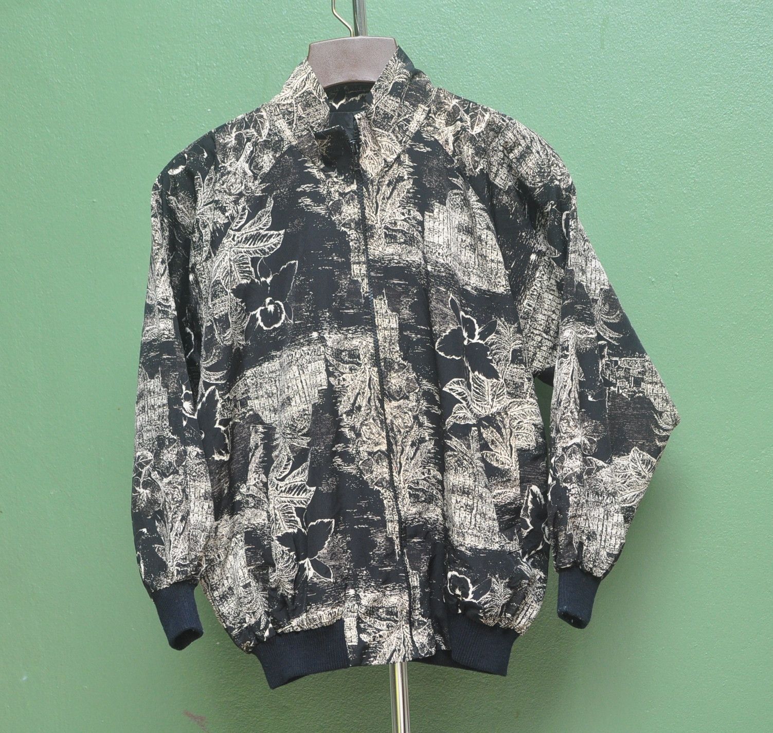 Designer × Japanese Brand × Vintage Vintage Japanese Fullprint Multiple Sweater Size US XL / EU 56 / 4 - 1 Thumbnail